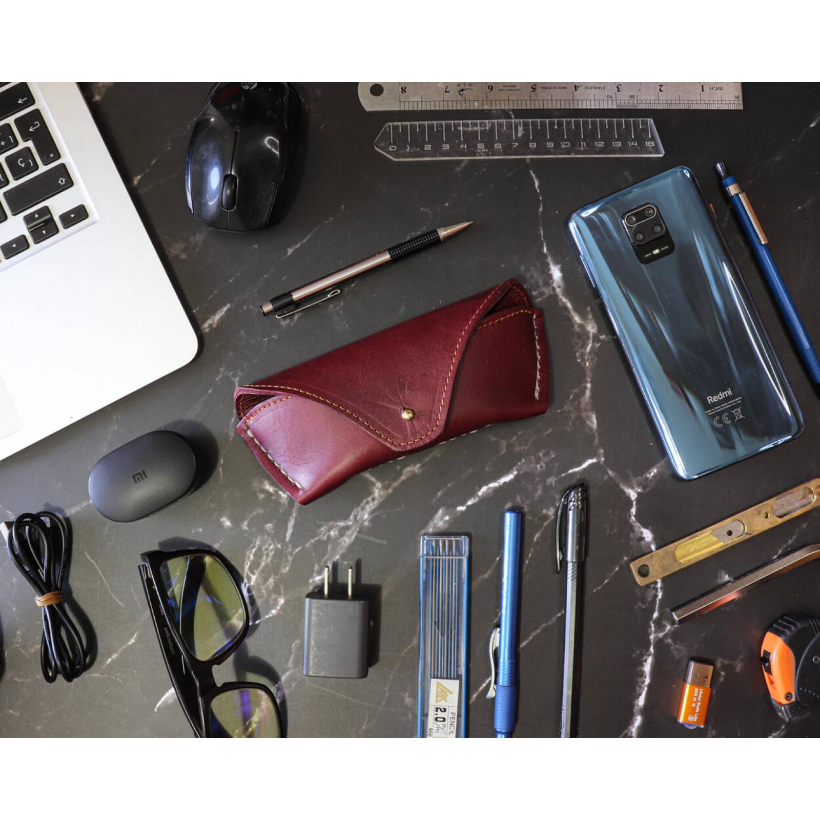 Estuche para lentes color Vino