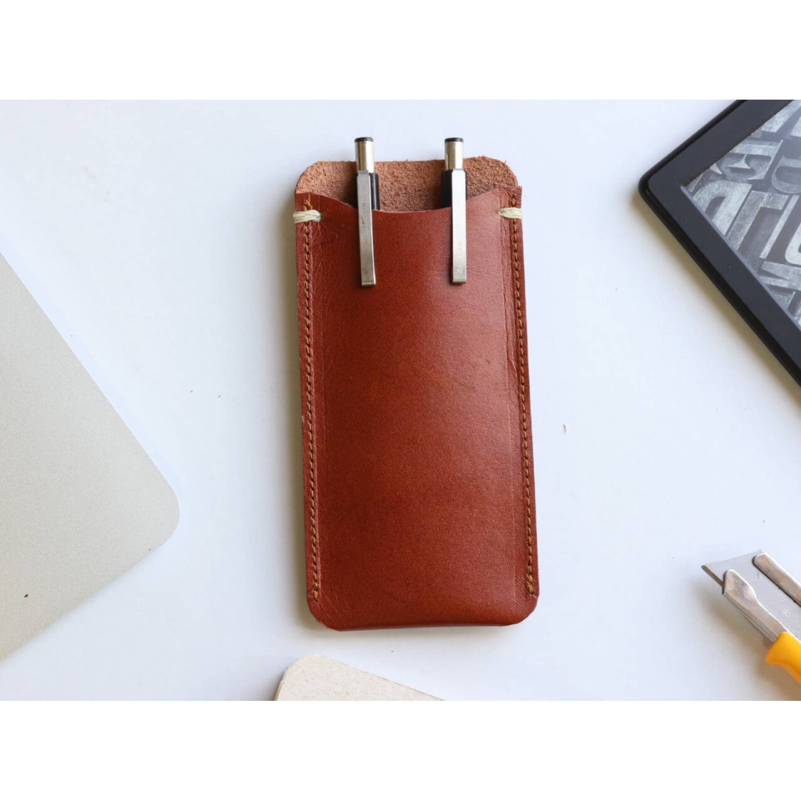 Portalapices - boligrafos sencillo color Café