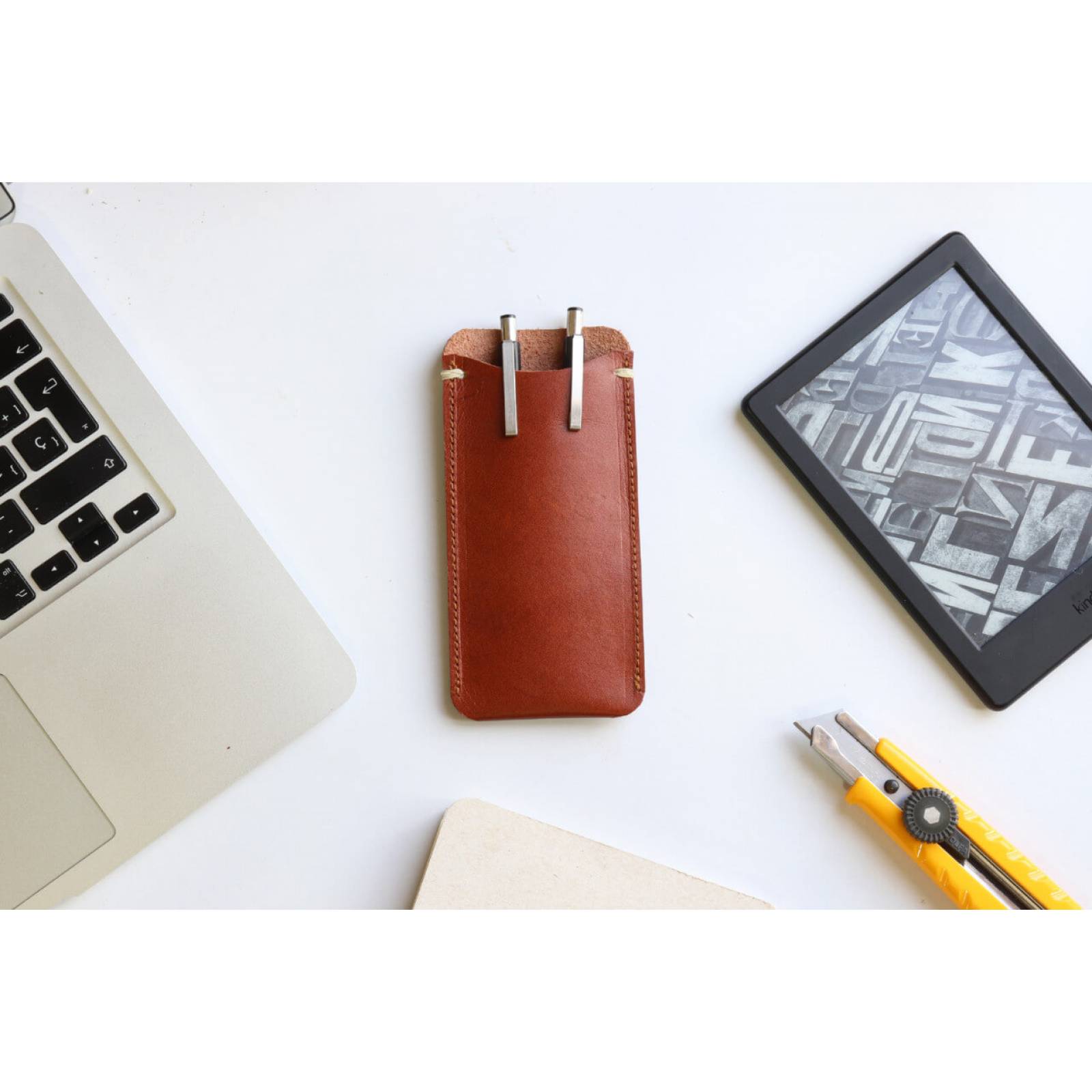 Portalapices - boligrafos sencillo color Café