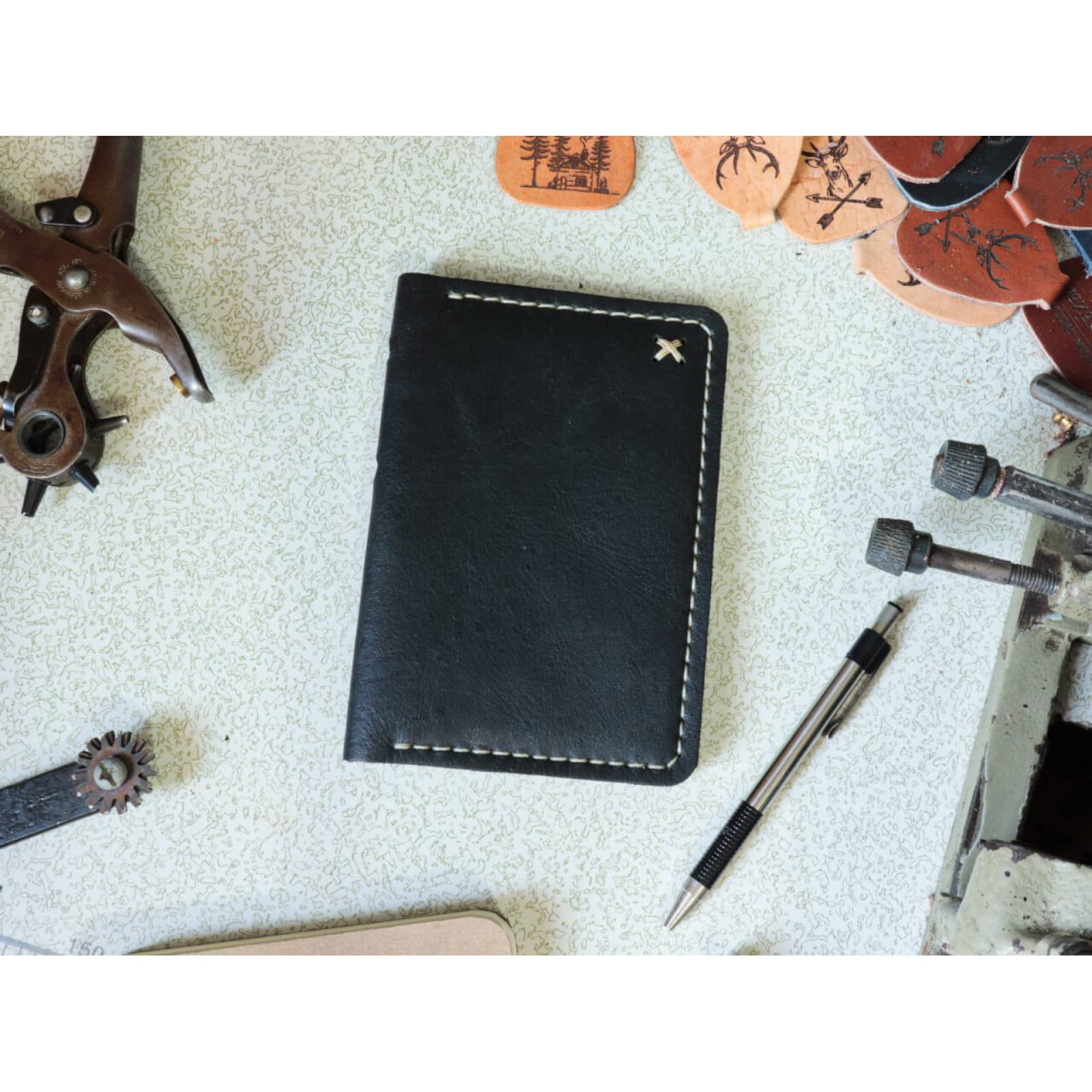 Porta documentos color negro