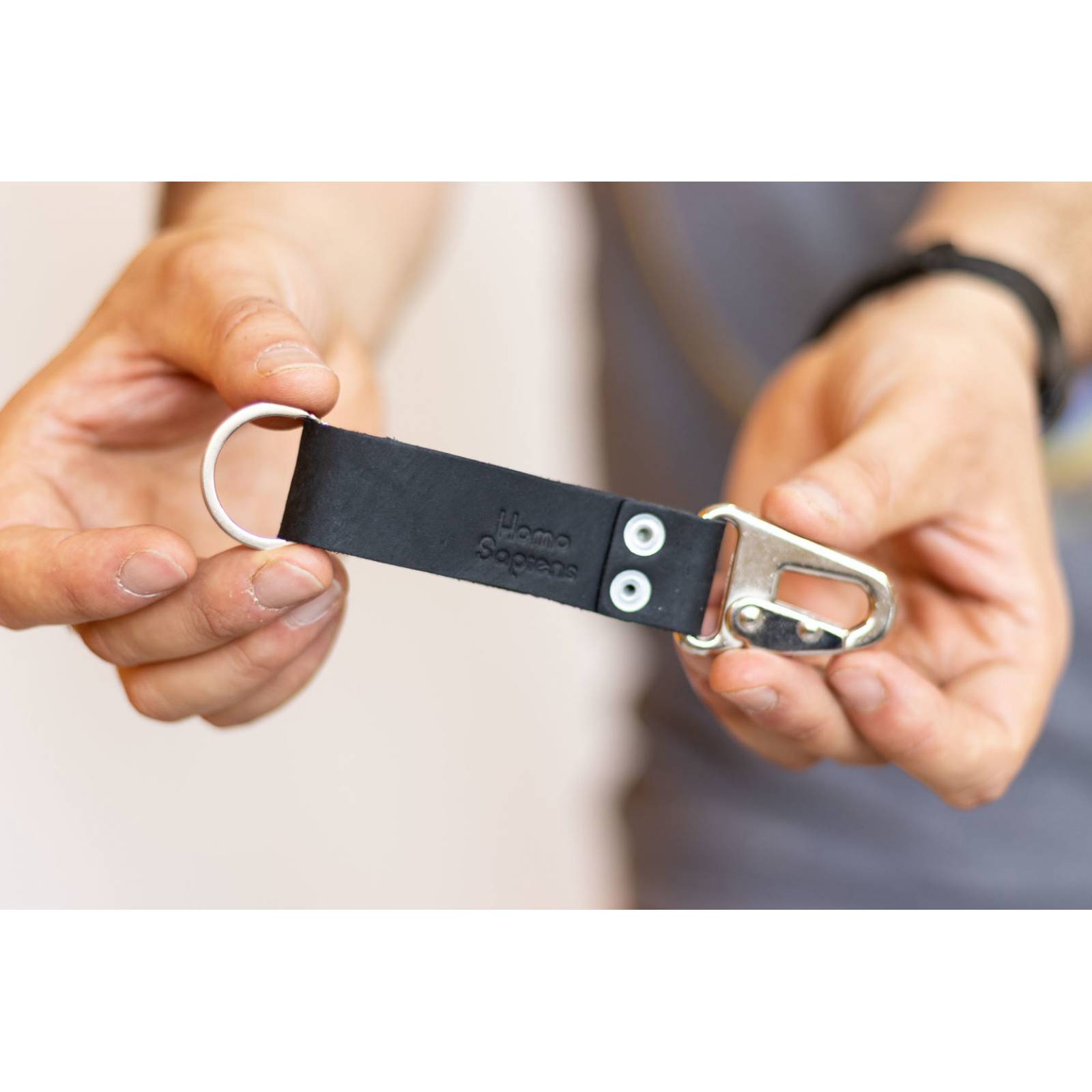 LLavero Jaguar color Negro