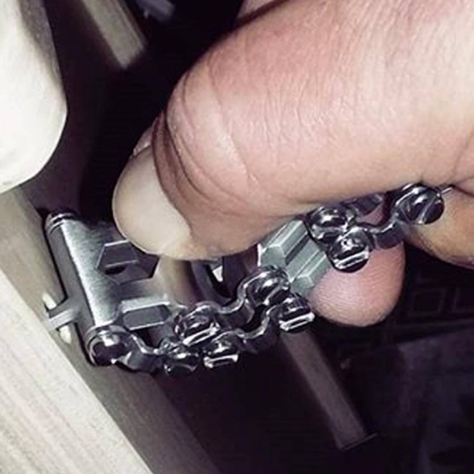 LEATHERMAN LEA-005-044 Pulsera Multiherramientas TREAD Plata (Fraccional)