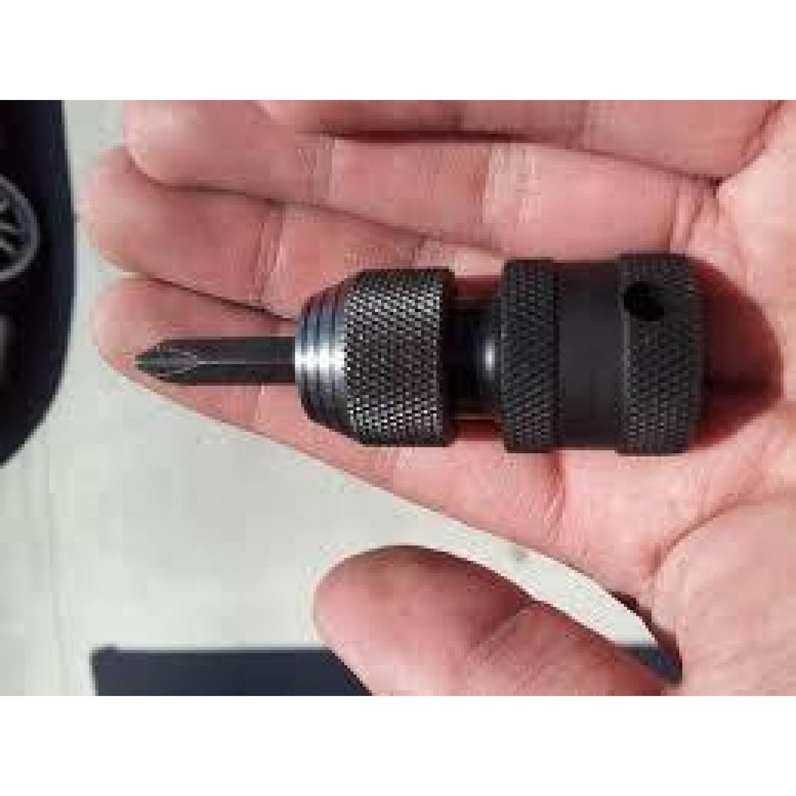 MILWAUKEE 48-03-4405 Adaptador cuadro 3/8 pulg a hexagonal 1/4 pulg