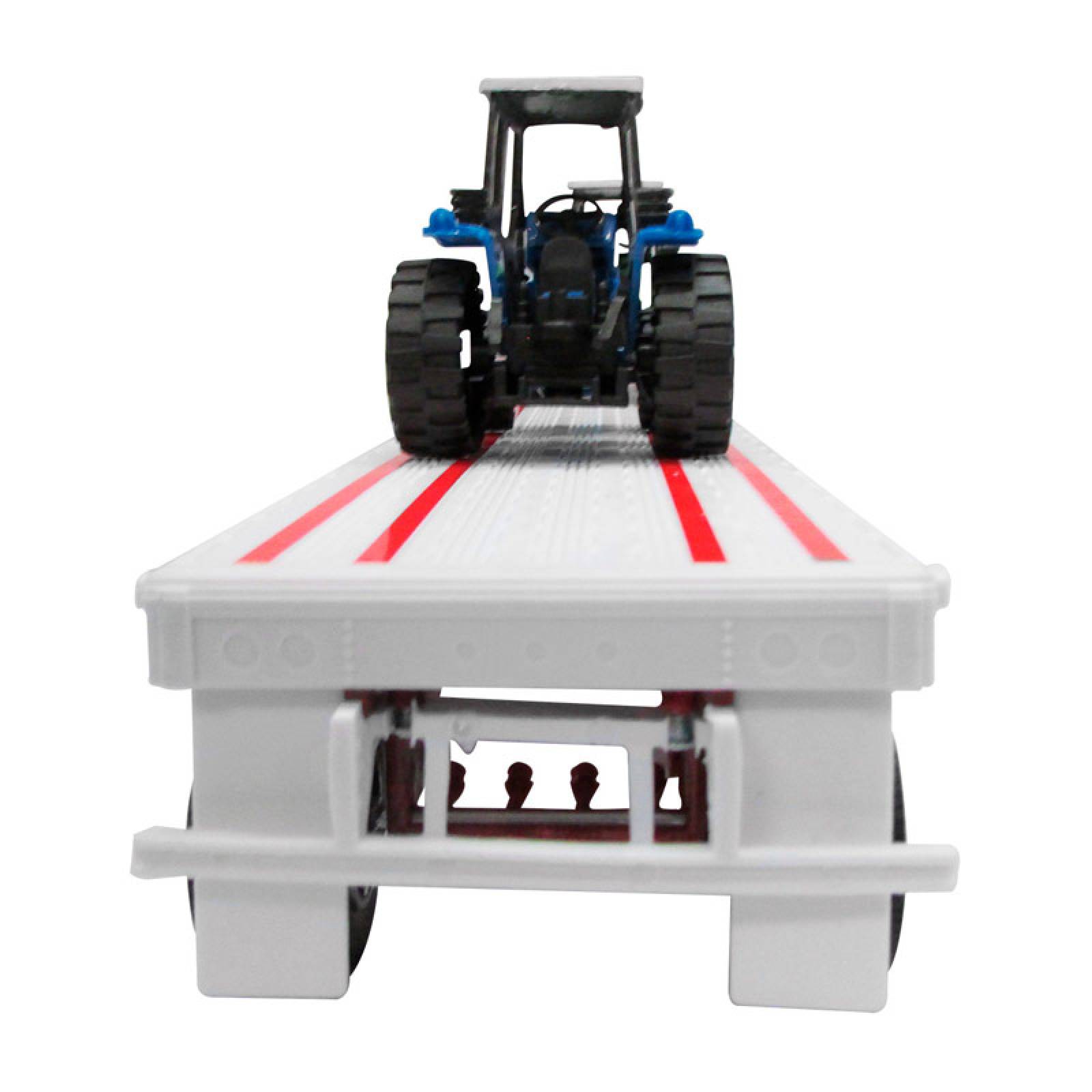 TRACTOCAMION PETERBILT 387 ROJO CON PLATAFORMA Y DOS TRACTORES ESCALA 1:32