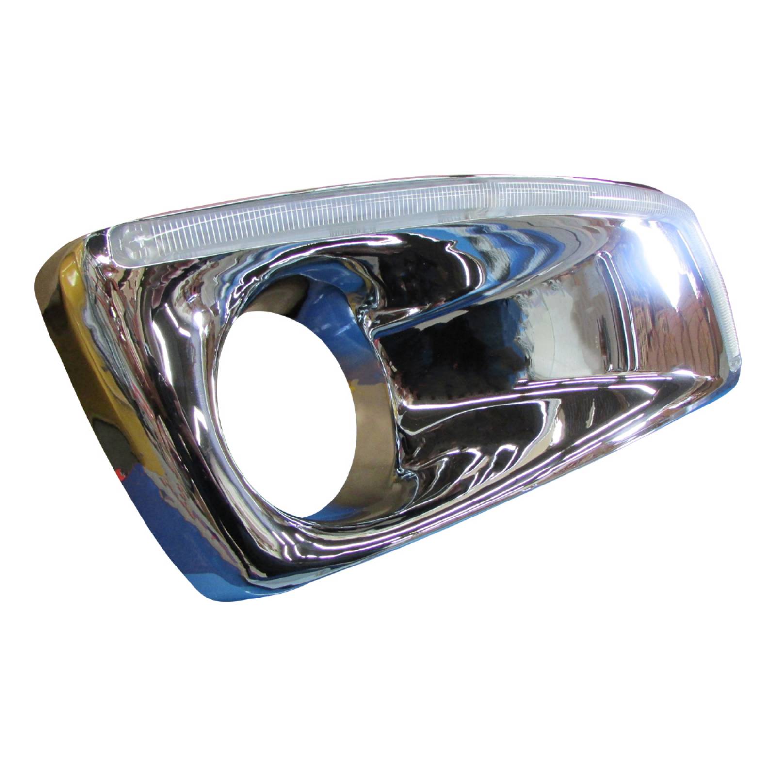 BISEL DE DEFENSA PARA KENWORTH T660 CON LUZ LED BLANCA CROMADO DERECHO