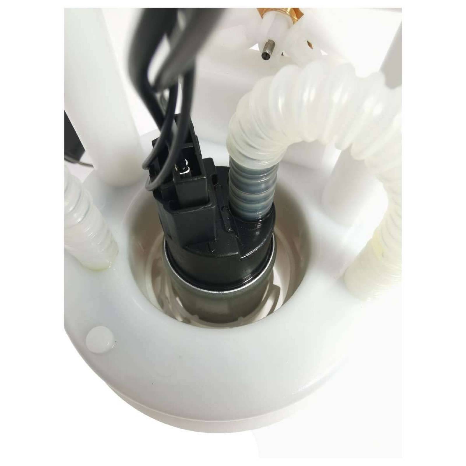 Bomba gasolina Nissan Frontier 4cil 2.5 2017 4pines