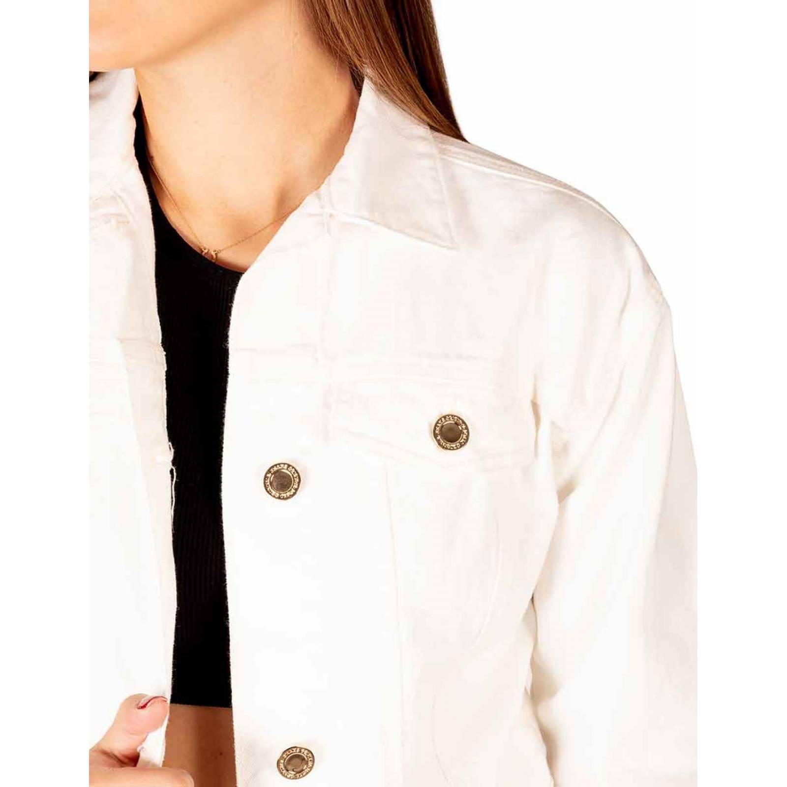 Chamarra de mezclilla blanca 