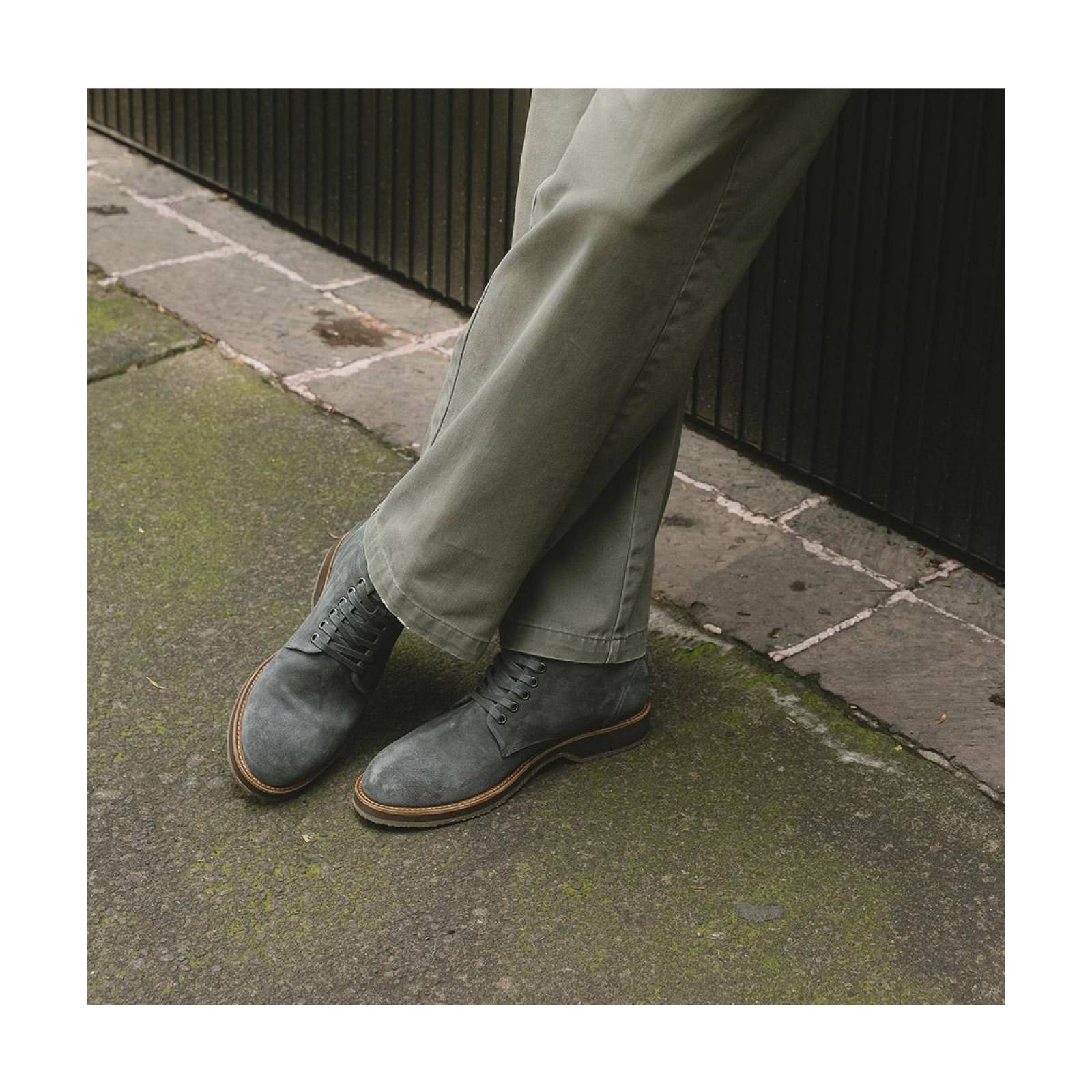 Bota Paruno de Piel Hombre P2222525 Gris 