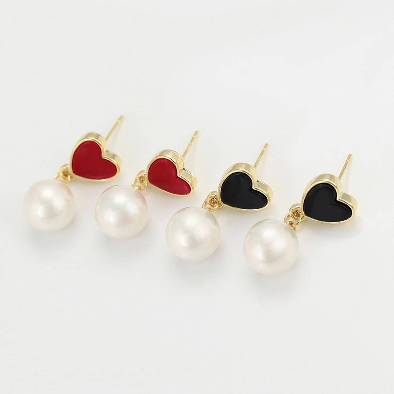 CRISTAL AMOR - Aretes Corazón Perla Cultivada Aaa Oro 14k Laminado Negro
