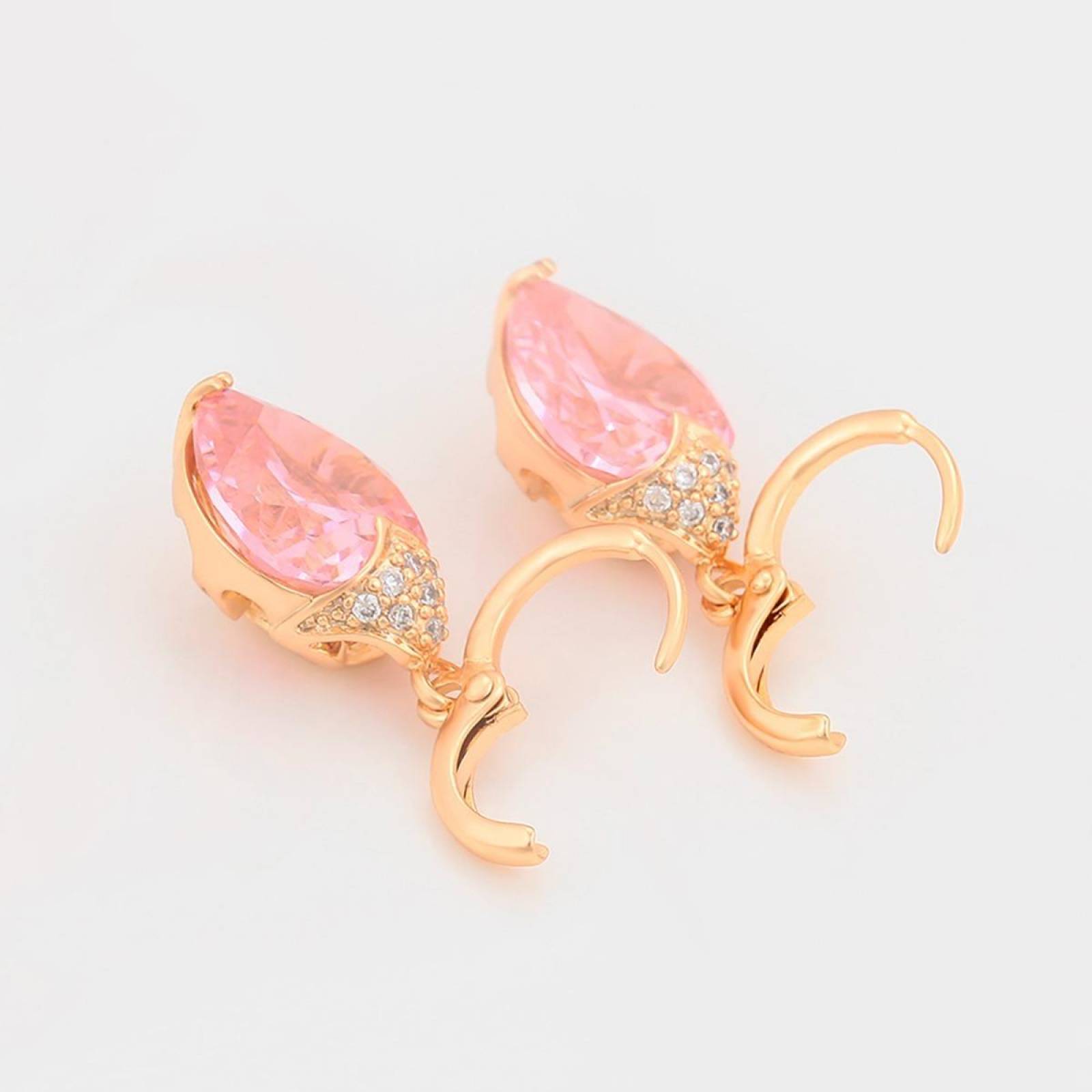 CRISTAL AMOR - Aretes Corazón De Cristales Oro Laminado 18k Rosa