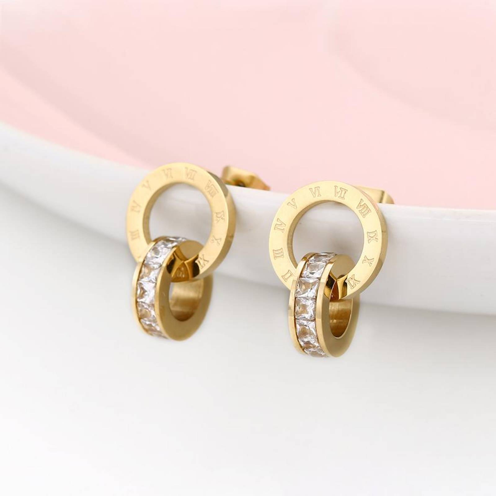 CRISTAL AMOR - Aretes Colgantes Numeros Romanos Cristales Austriacos Oro 14K Laminado 