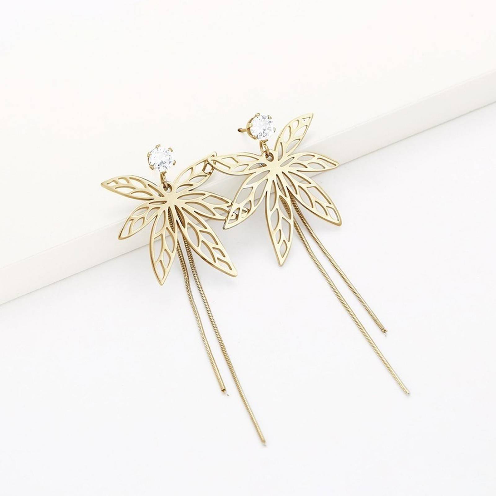 CRISTAL AMOR - Finos Aretes Largos Fiesta Hoja Con Cristal Oro 14k Laminado Dorado