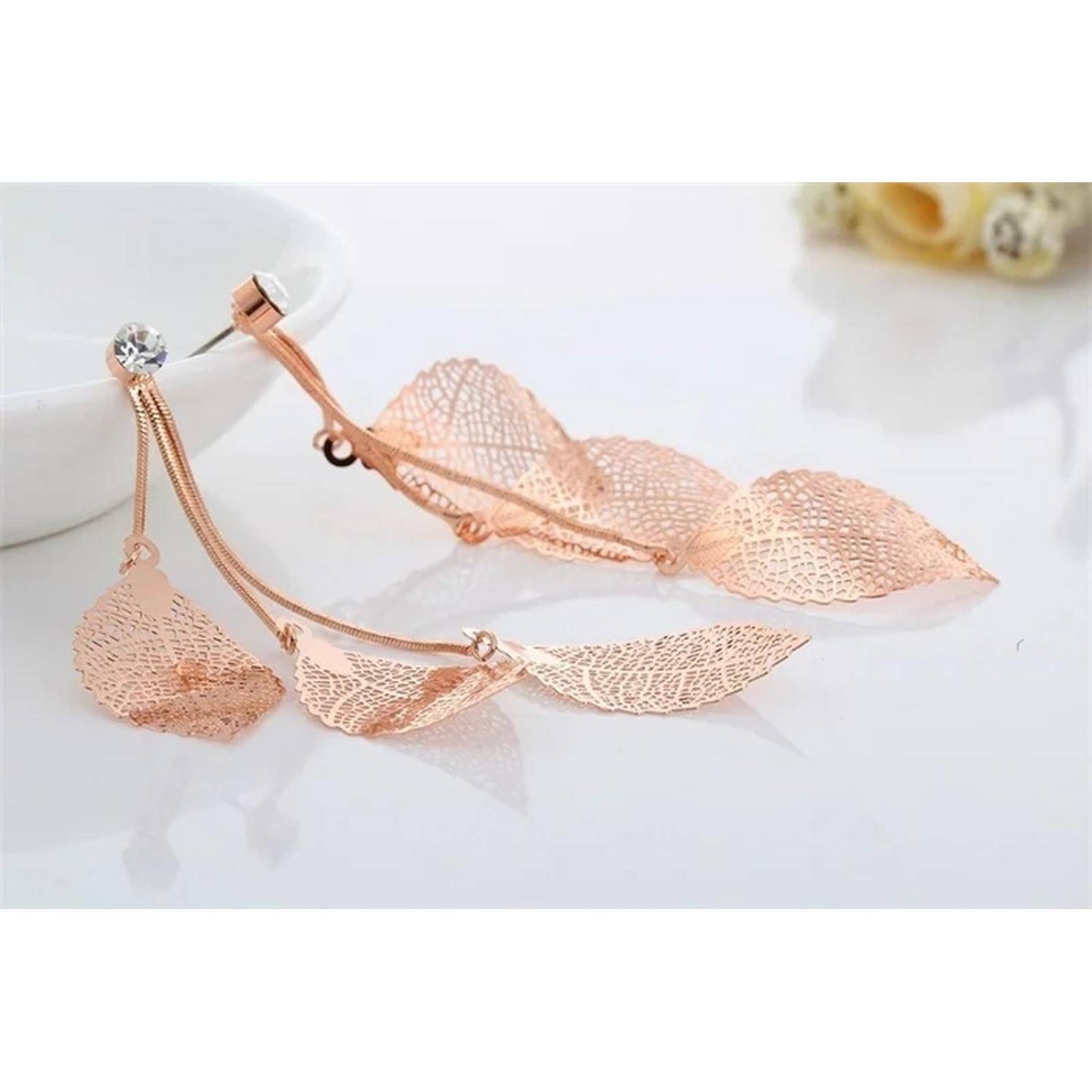CRISTAL AMOR - Aretes Largos Hojas Filigrana Cristal Oro Rosa 14k Laminado .