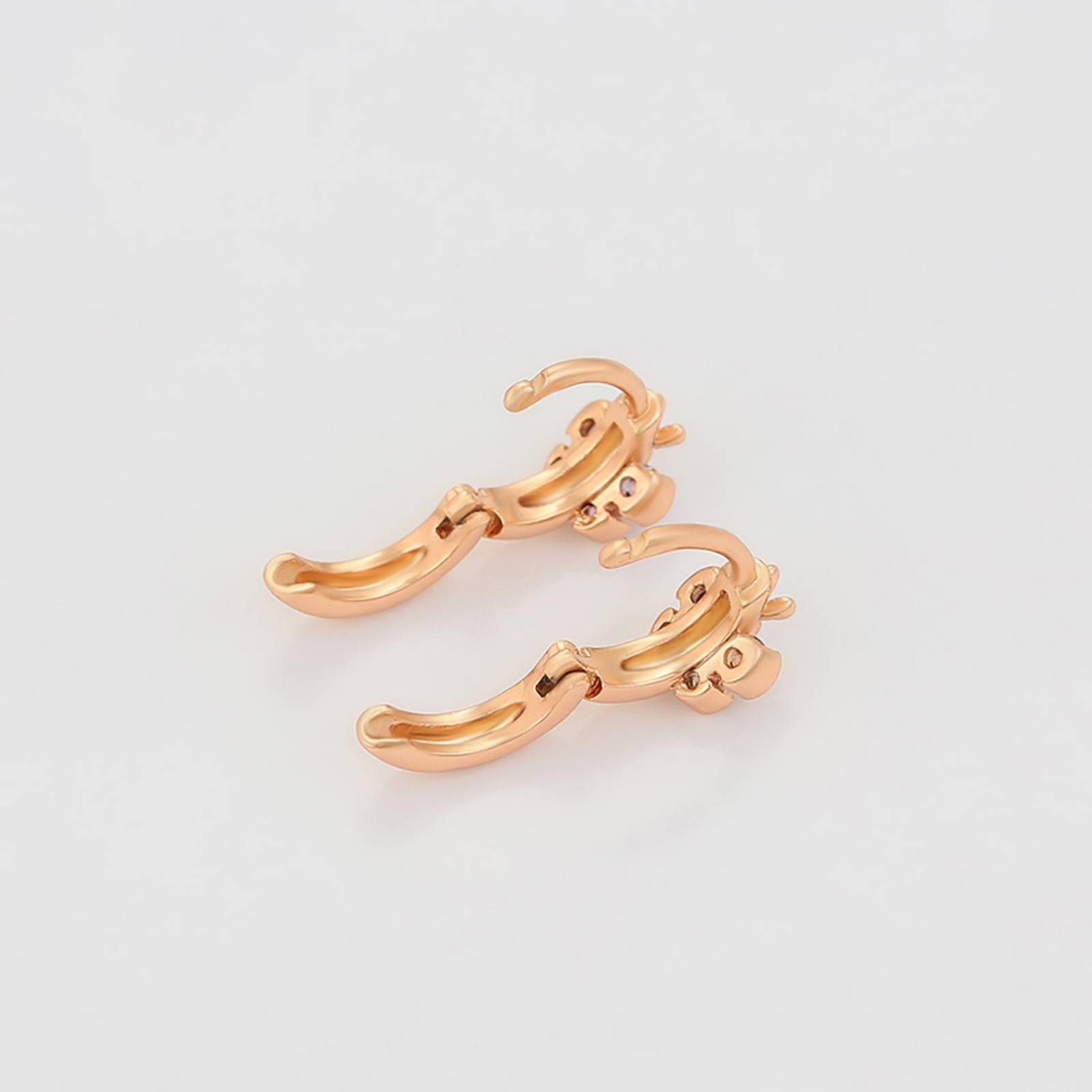 CRISTAL AMOR - Finas Arracadas Huggies Para Niña Mariposa Oro 14k Laminado 