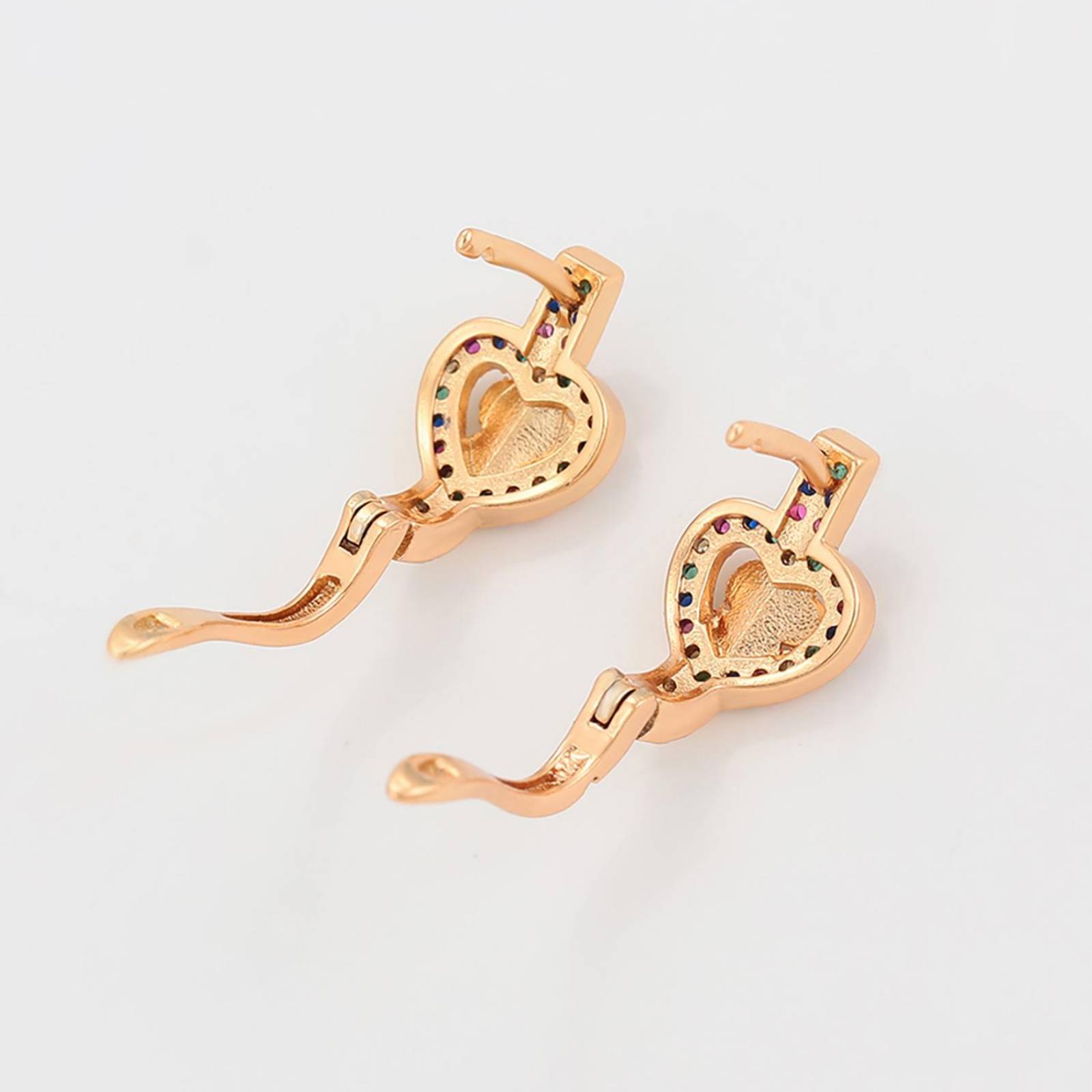 CRISTAL AMOR - Aretes Corazón Mariposa Halo Cristales Colores Oro 18K Laminado Dorado