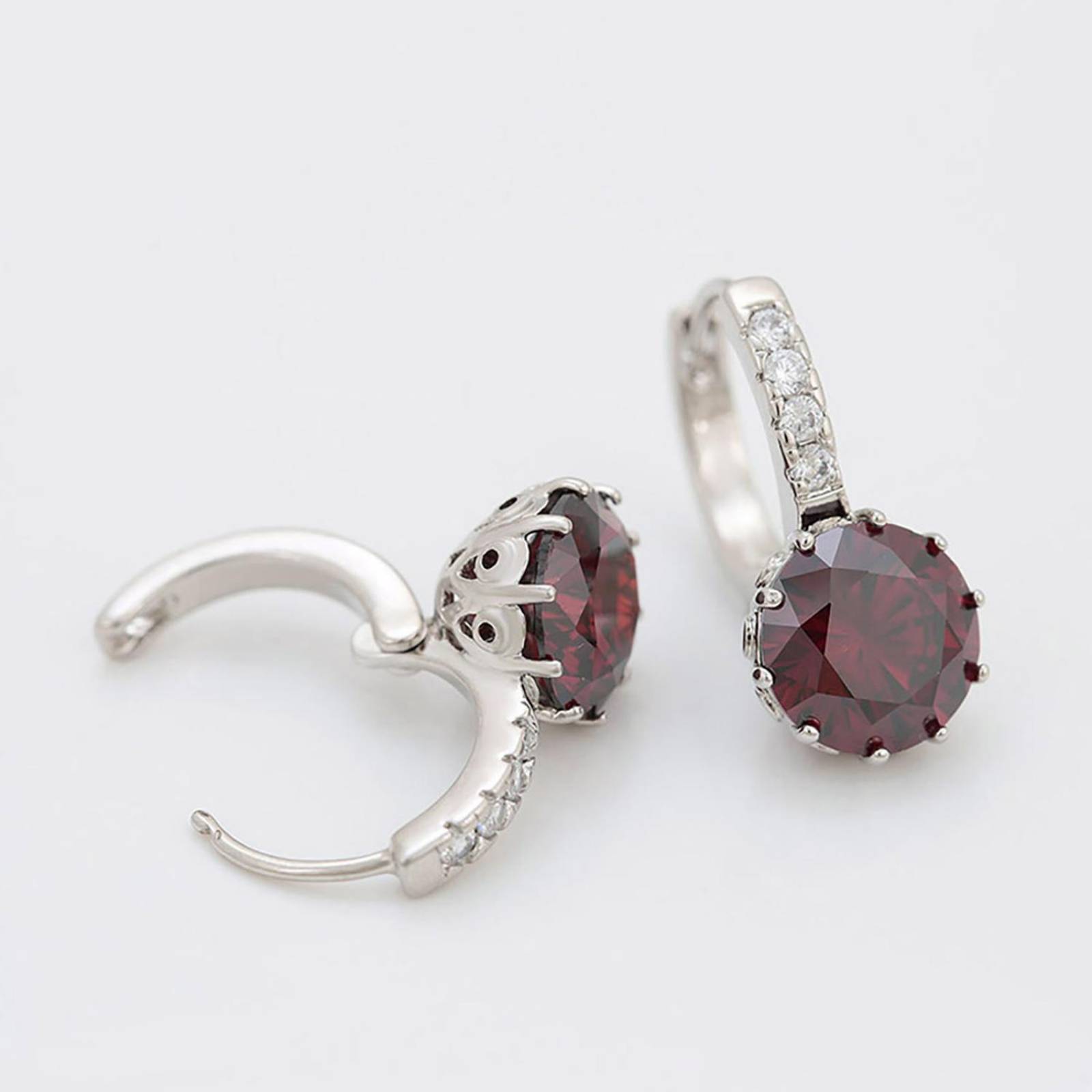 CRISTAL AMOR - Aretes Arracadas Oro 14k Laminado Brillante Cristal  Rojo