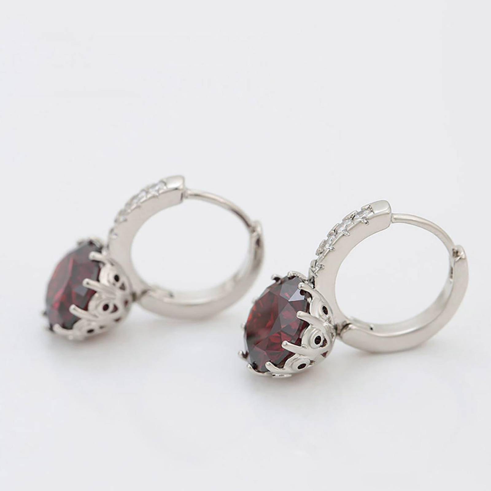 CRISTAL AMOR - Aretes Arracadas Oro 14k Laminado Brillante Cristal  Rojo