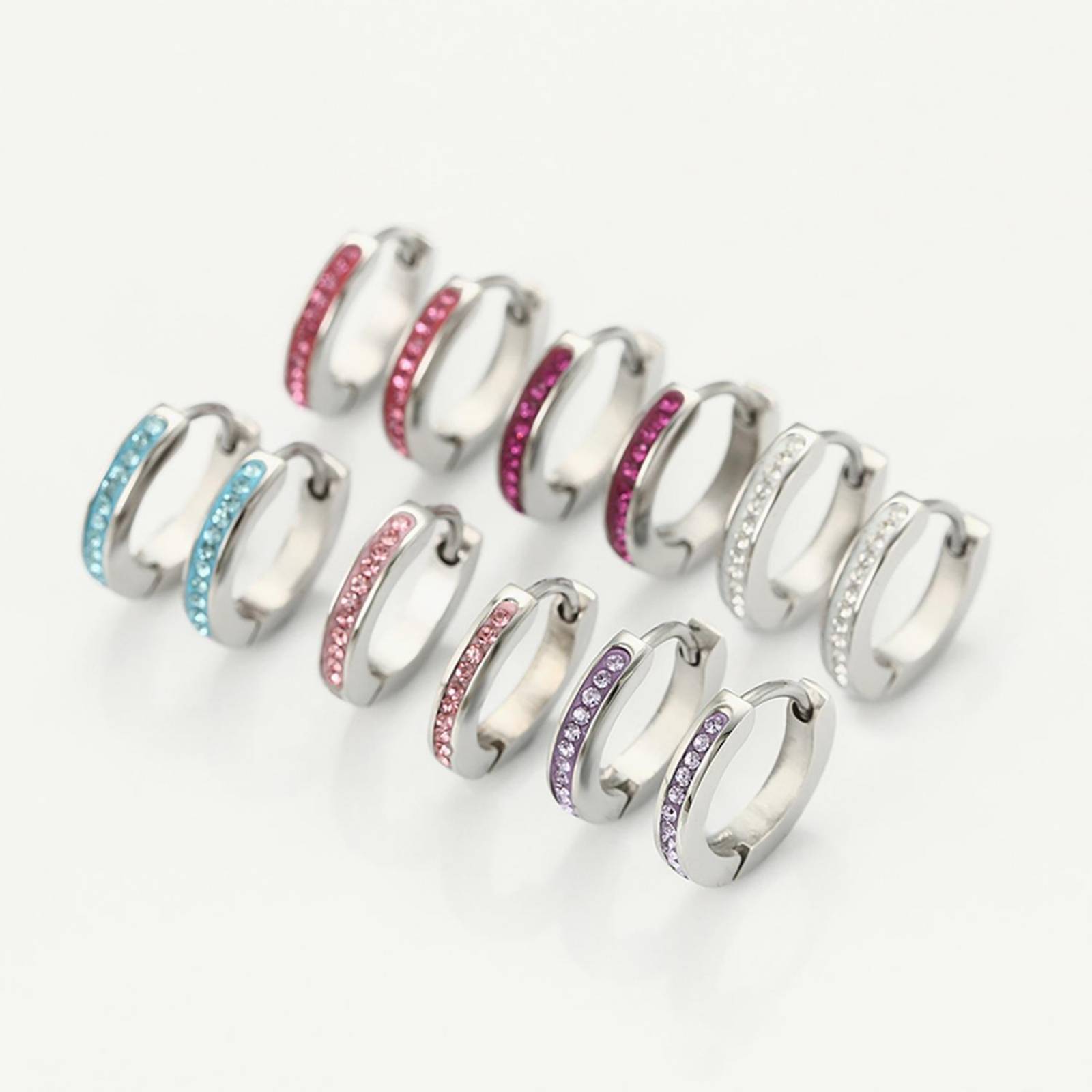 CRISTAL AMOR - Arracadas Chicas Para Niña o Adulto Swarovski Oro Blanco 14K Laminado Fucsia