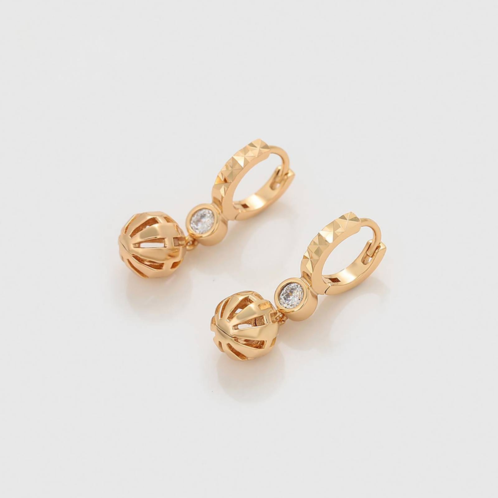 CRISTAL AMOR - Aretes Arracadas Dama Bolita Colgante Con Cristal Austriaco Oro 14K Laminado Dorado