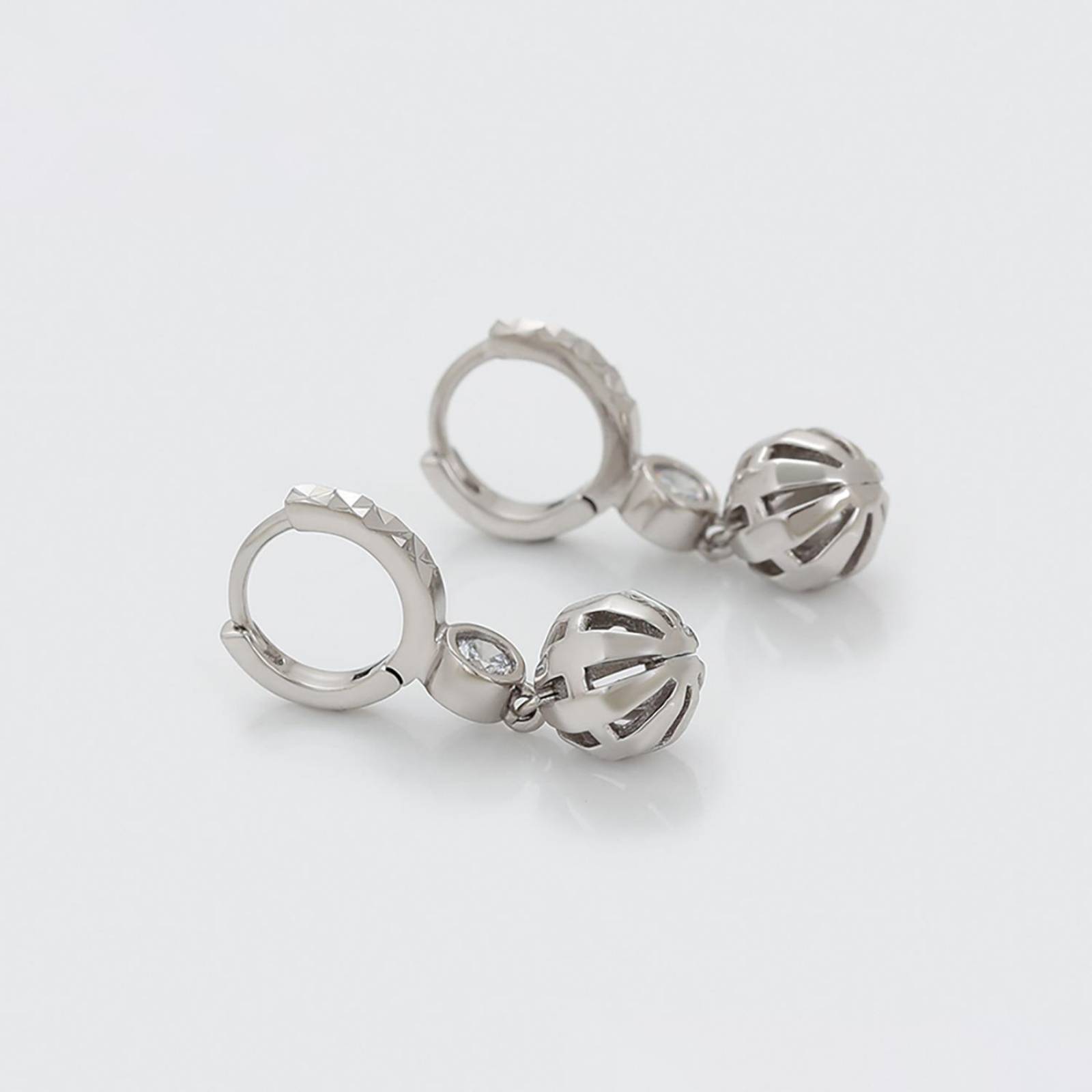 CRISTAL AMOR - Aretes Arracadas Dama Bolita Colgante Con Cristal Austriaco Oro 14K Laminado Blanco