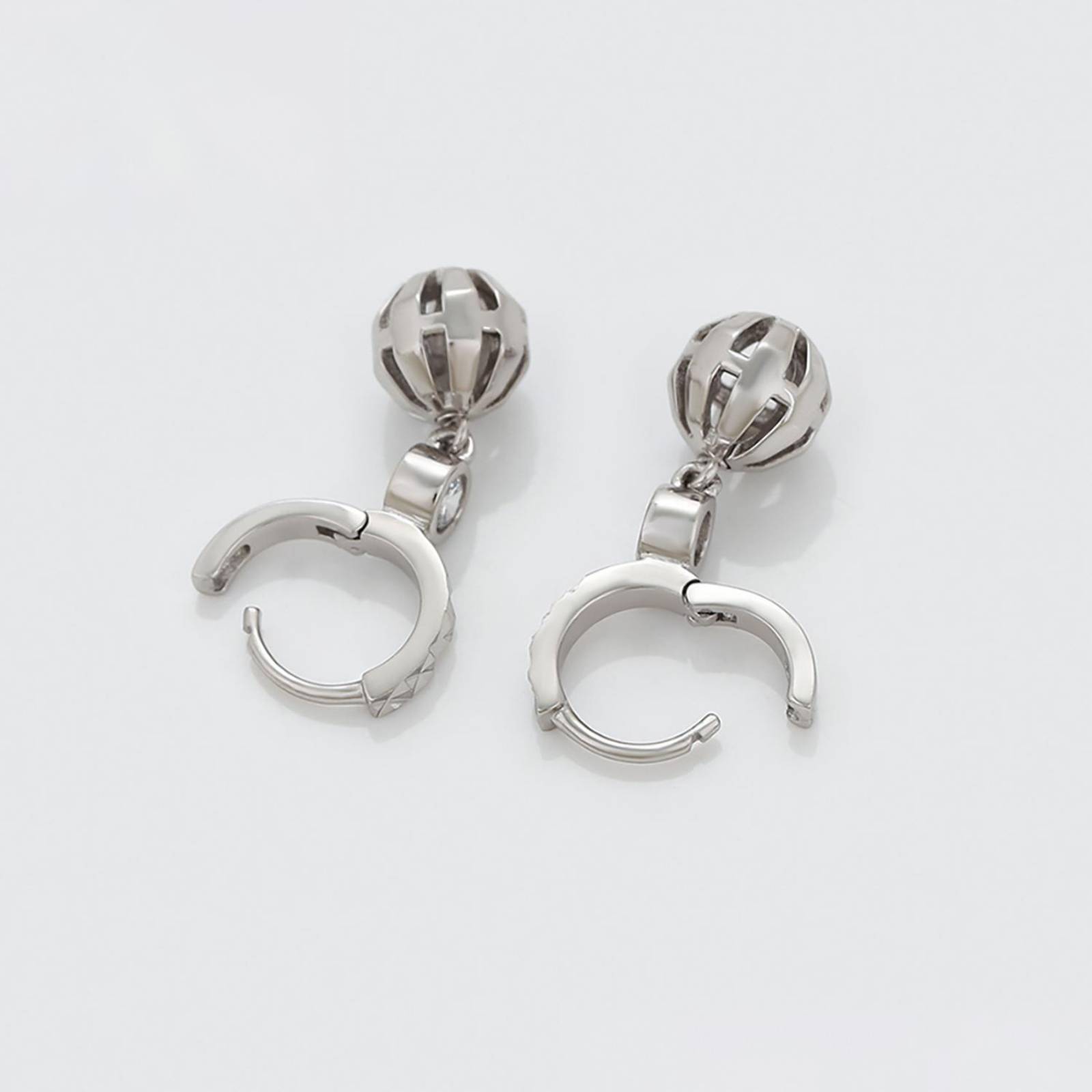 CRISTAL AMOR - Aretes Arracadas Dama Bolita Colgante Con Cristal Austriaco Oro 14K Laminado Blanco