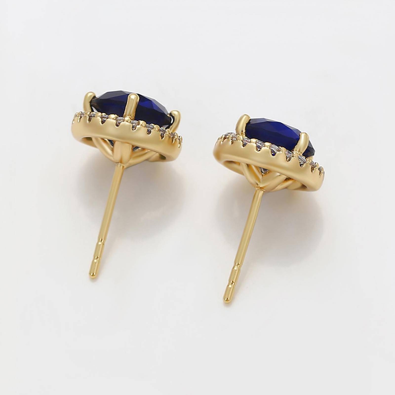 CRISTAL AMOR - Finos Aretes Broquel Zafiro Halo Cristales Dama Oro 14K Laminado Dorado