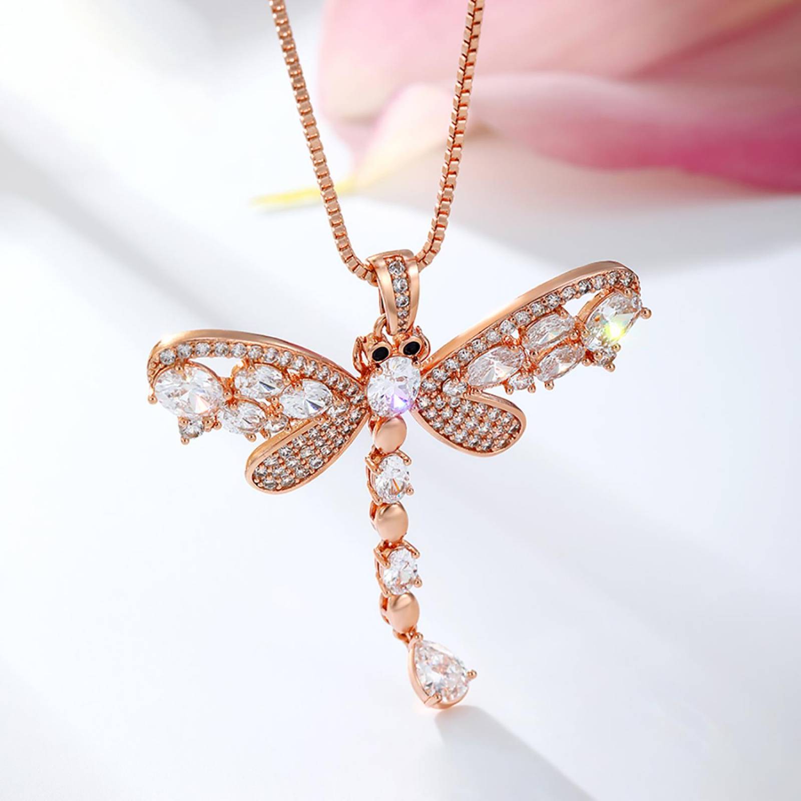 CRISTAL AMOR - Fino Collar Largo Libelula Con Cristales Austriacos y Onix Oro 14K Laminado Rosa