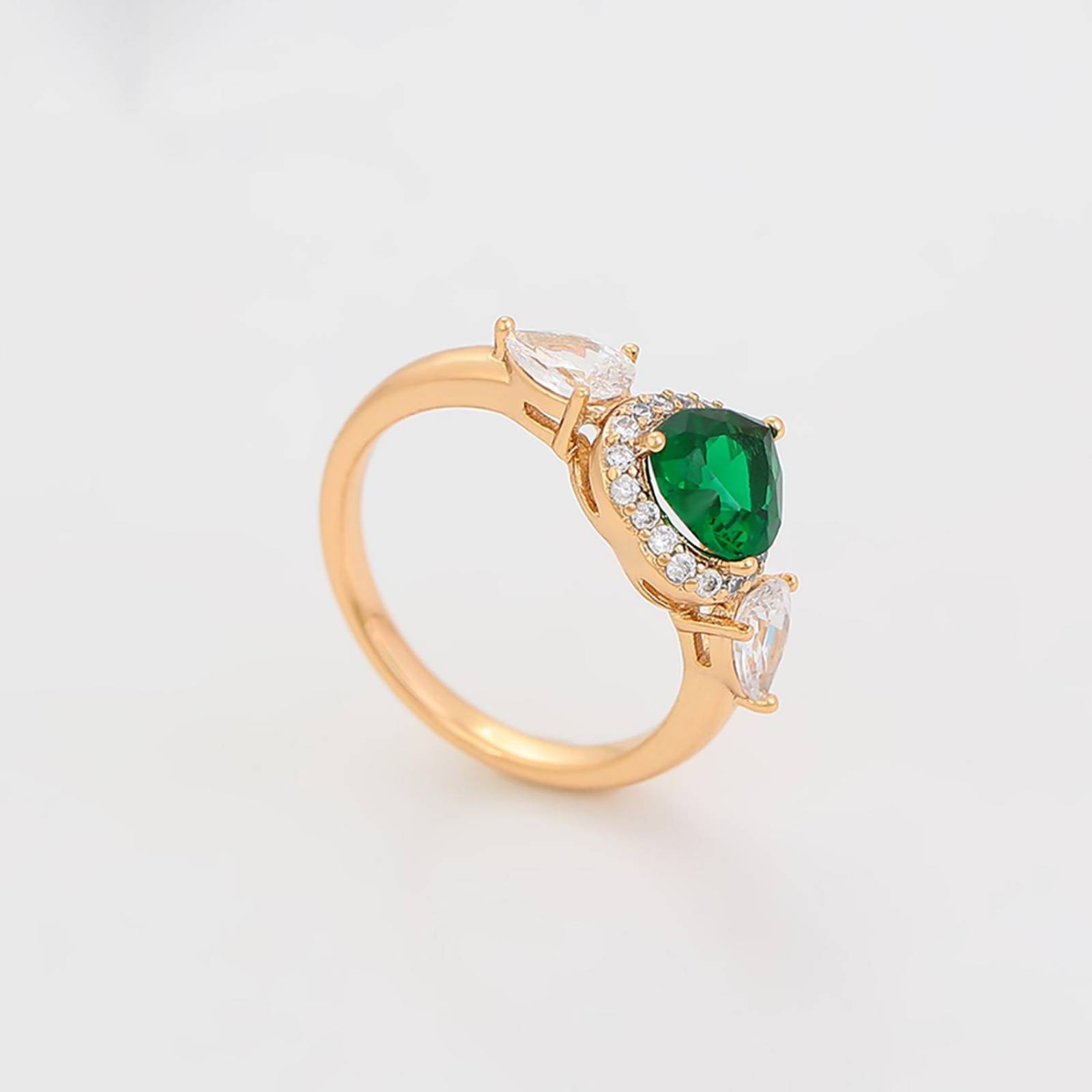 CRISTAL AMOR - Anillo Compromiso Promesa Amor Corazon Esmeralda y Cristales Oro 14K Laminado Dorado 8