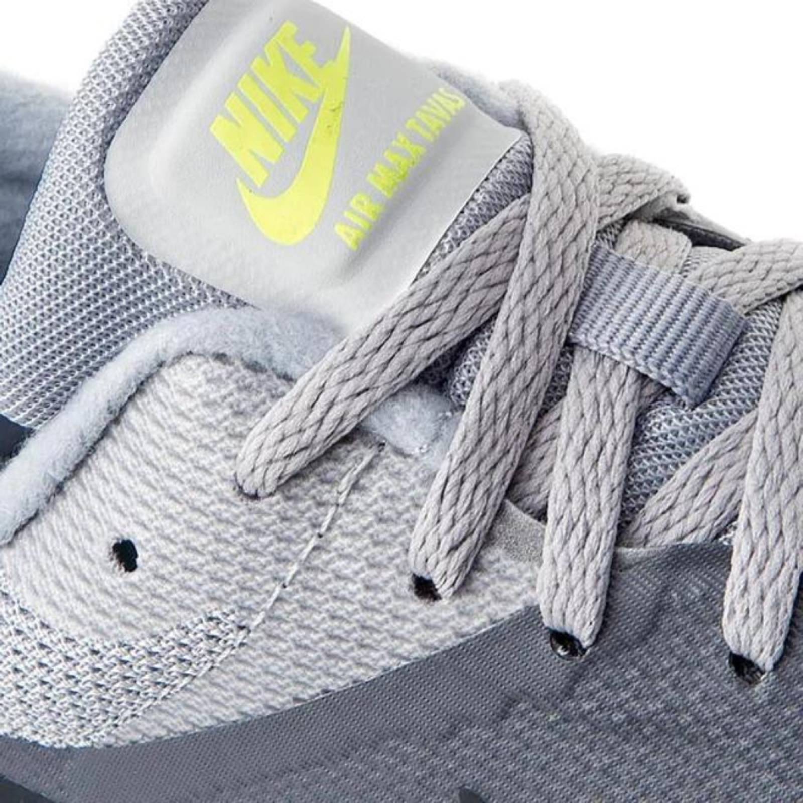 Tenis Nike De Hombre Air Max Tavas 705149 015 Correr Gris Negro.