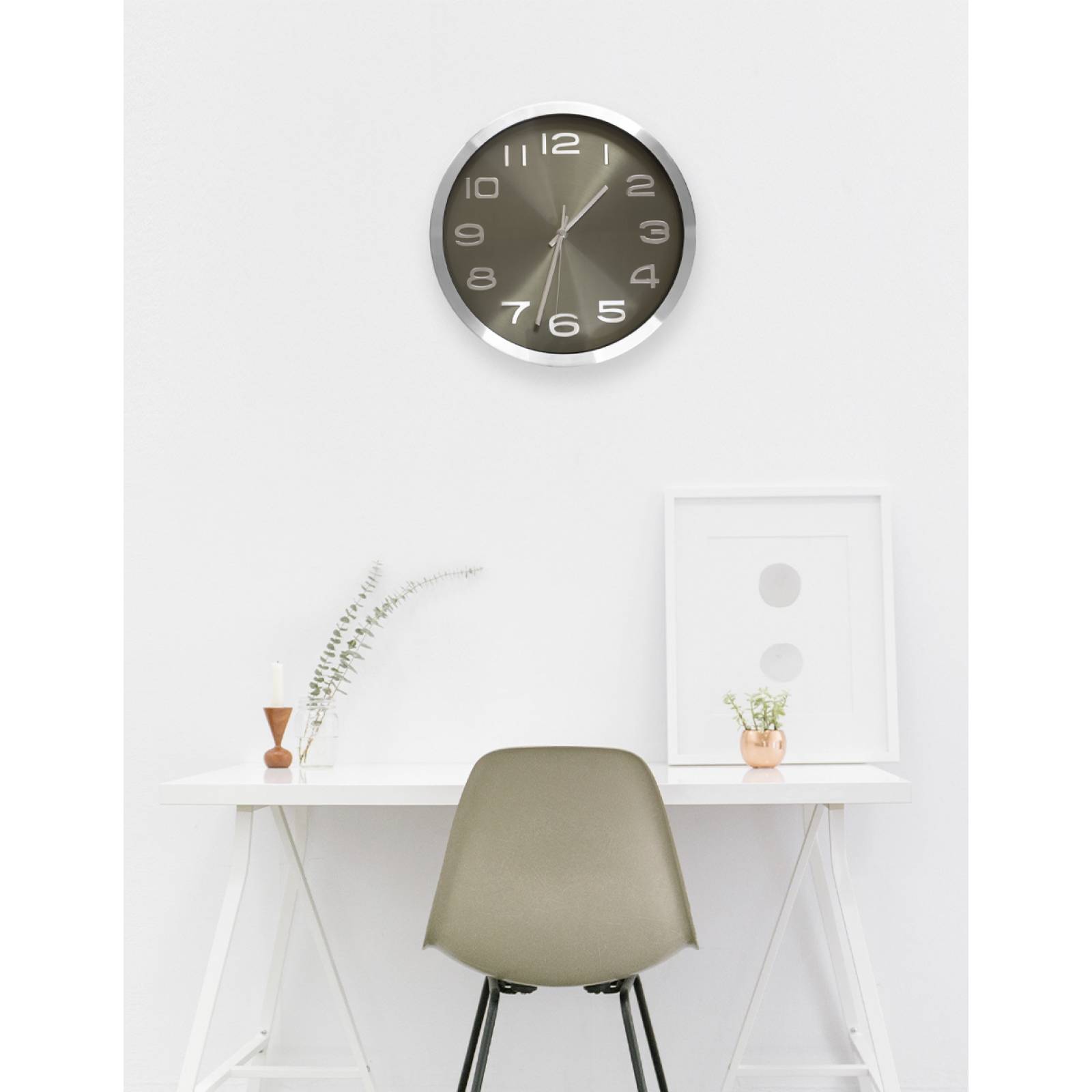 Reloj de Pared Plata con Fondo verde olivo elegante