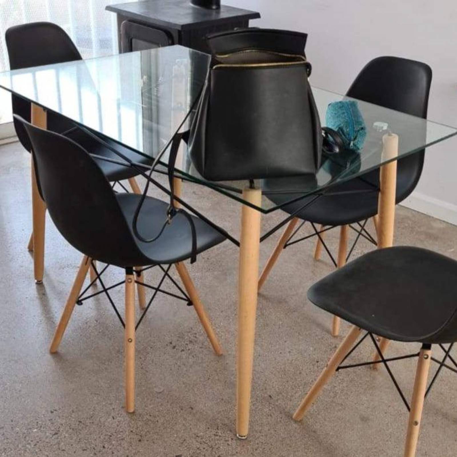 Mesa de Comedor Estilo Eames de Vidrio   Para 6
