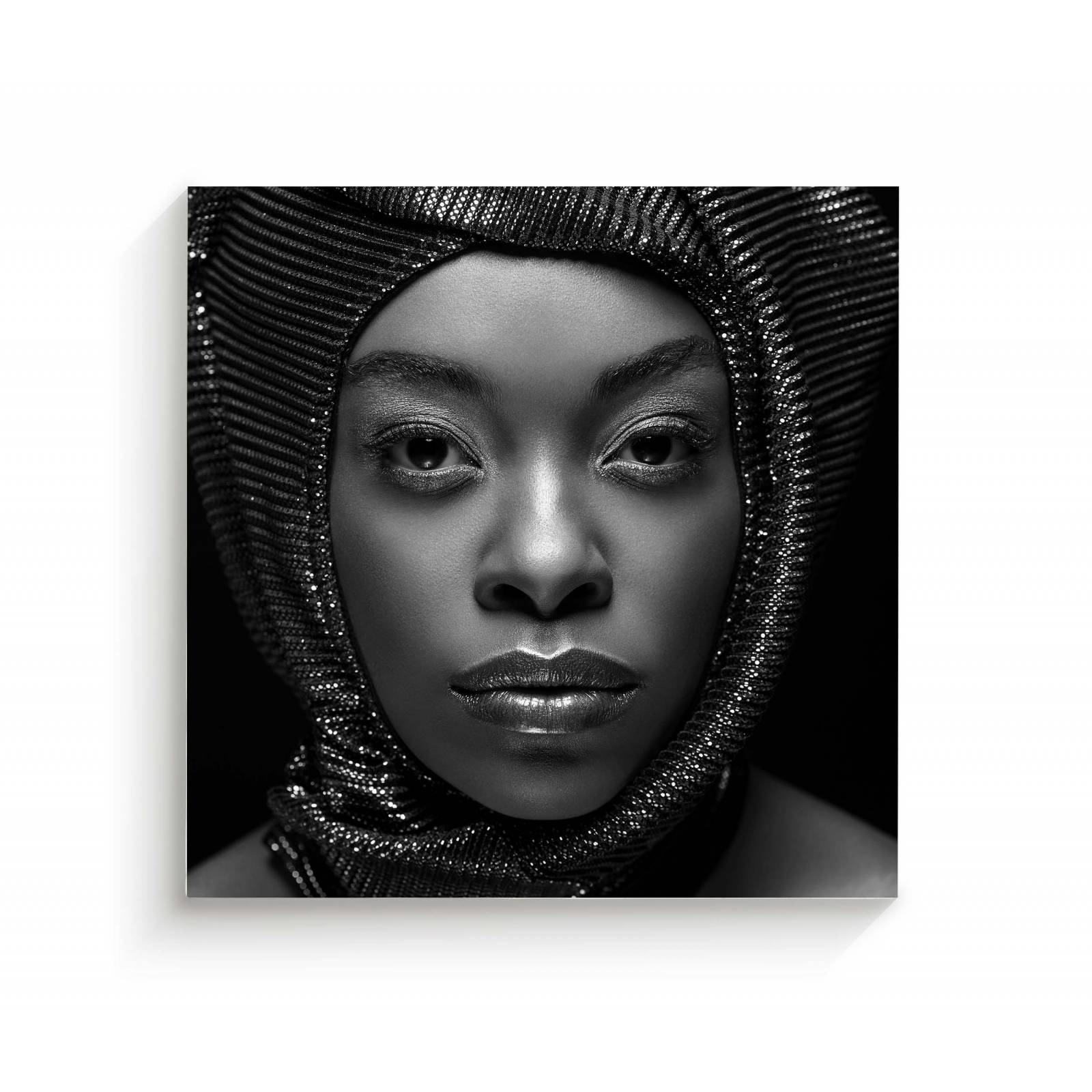 Cuadro Decorativo Retrato de mujer, blanco y negro 130x130