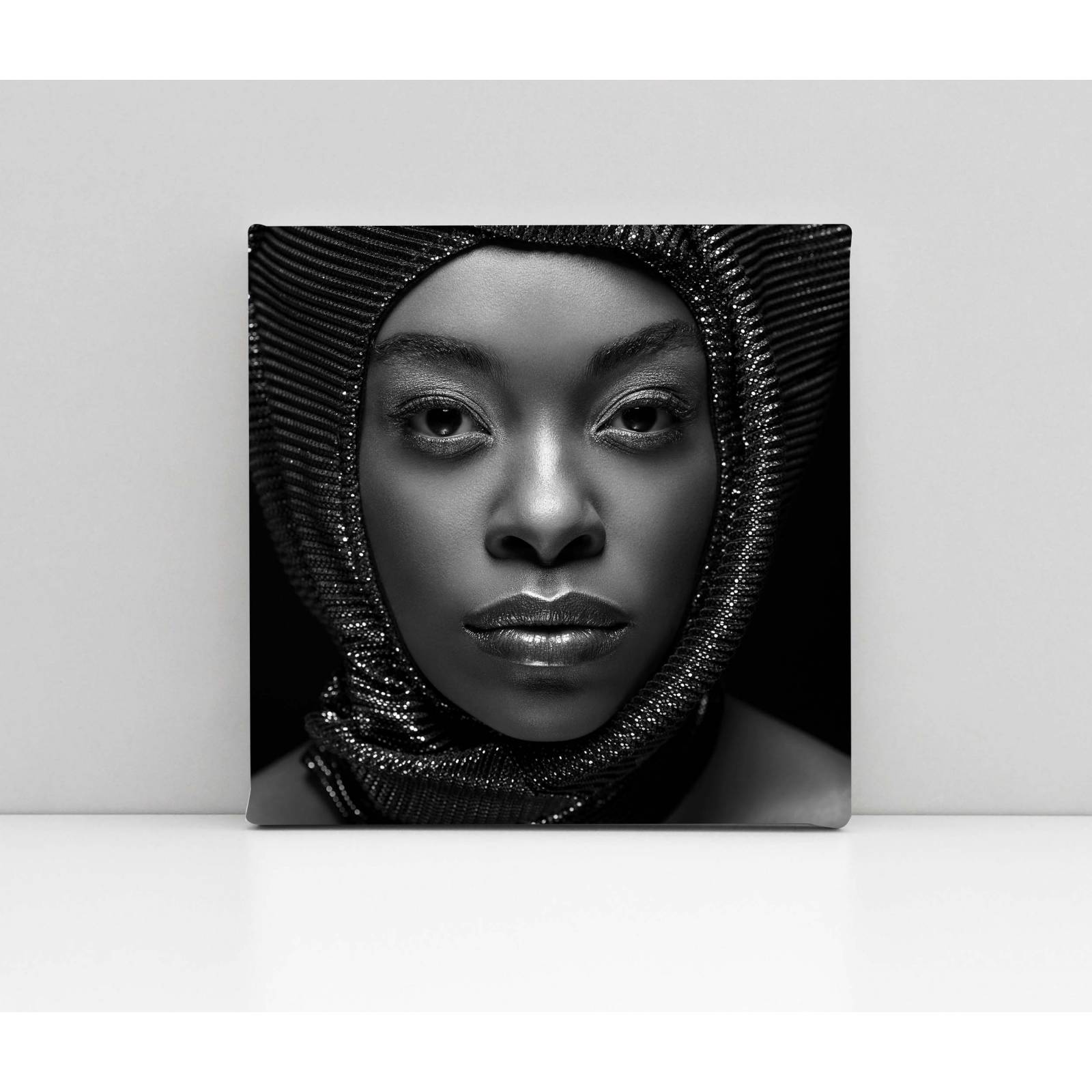 Cuadro Decorativo Retrato de mujer, blanco y negro 130x130