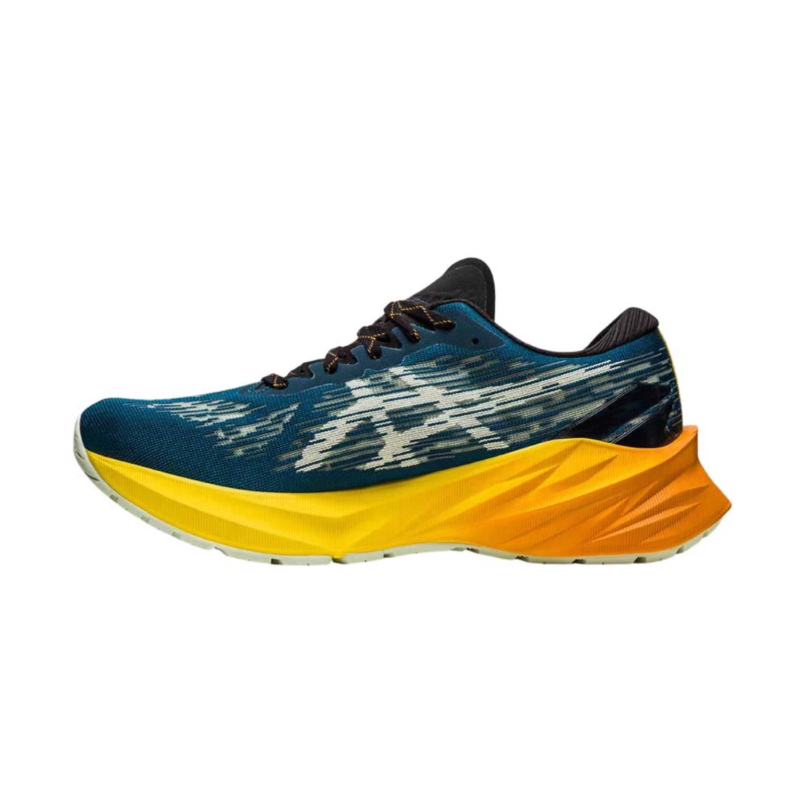 Calzado Asics para Hombre Novablast 3