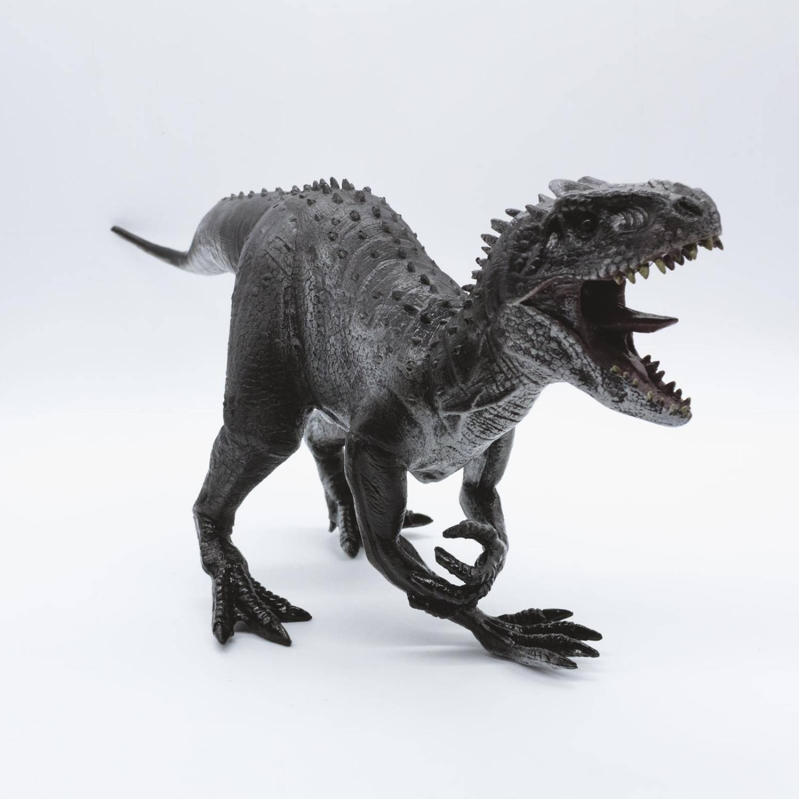 Dominus Ii Figura Gigante De Dinosaurio Jurrasic 22x29cm