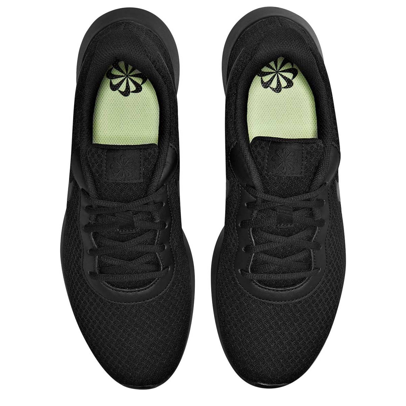 TENIS de Nike Para Hombre en Negro DJ6258001 T4