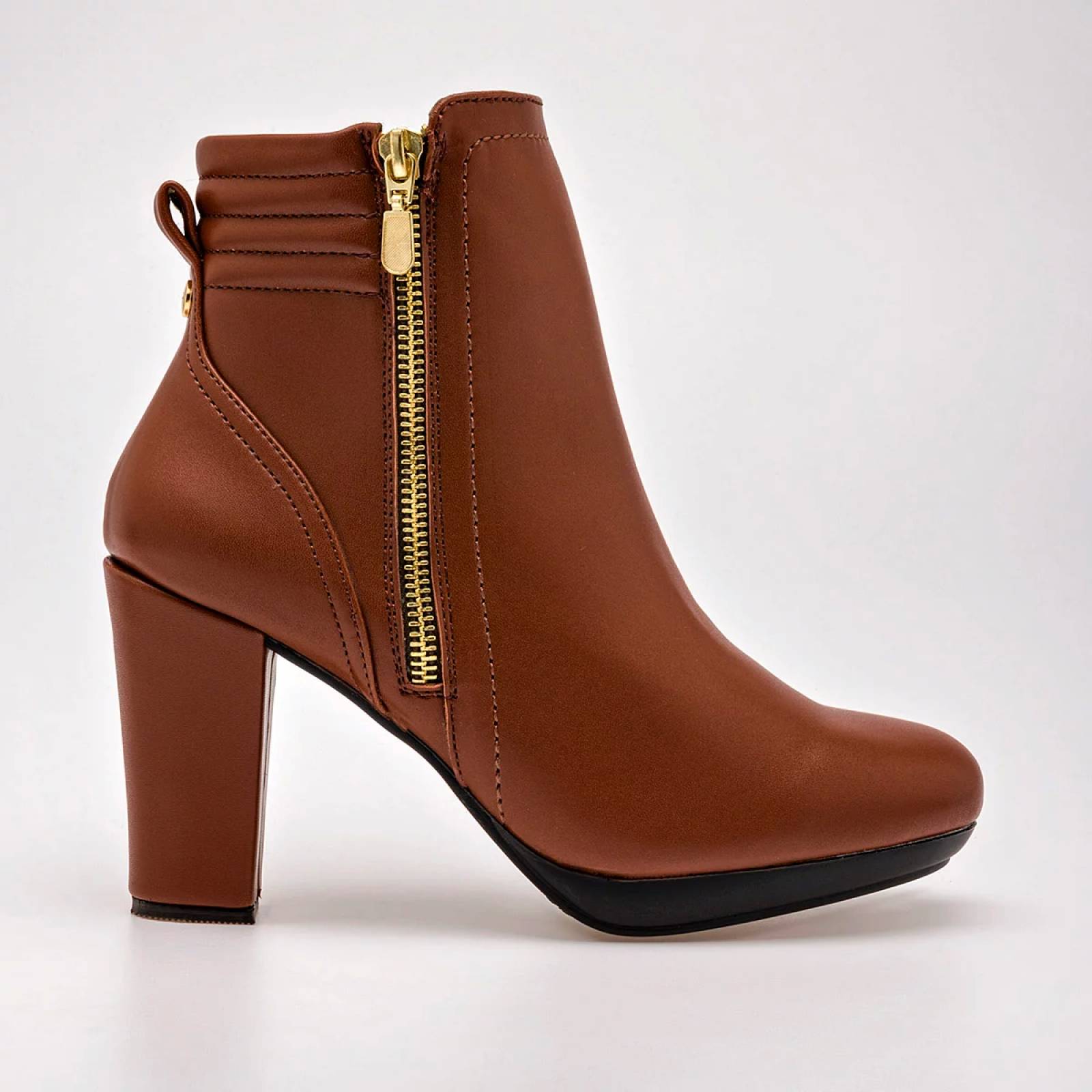 BOTIN CON HEBILLA Y PLATAFORMA de Moramora Para Mujer CAMEL 1061650 T7