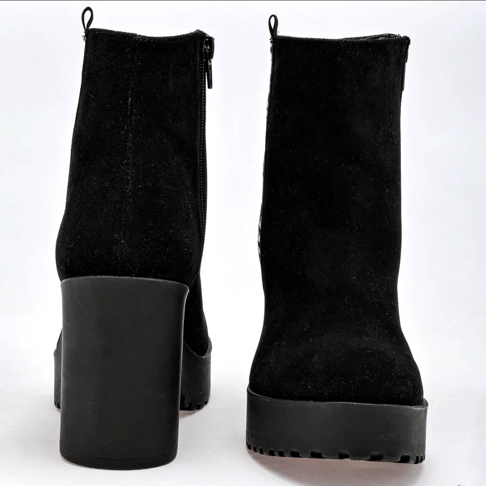 BOTA GAMUZA TACON CUADRADO de Taguesi Para Mujer Negro 1011011 T7