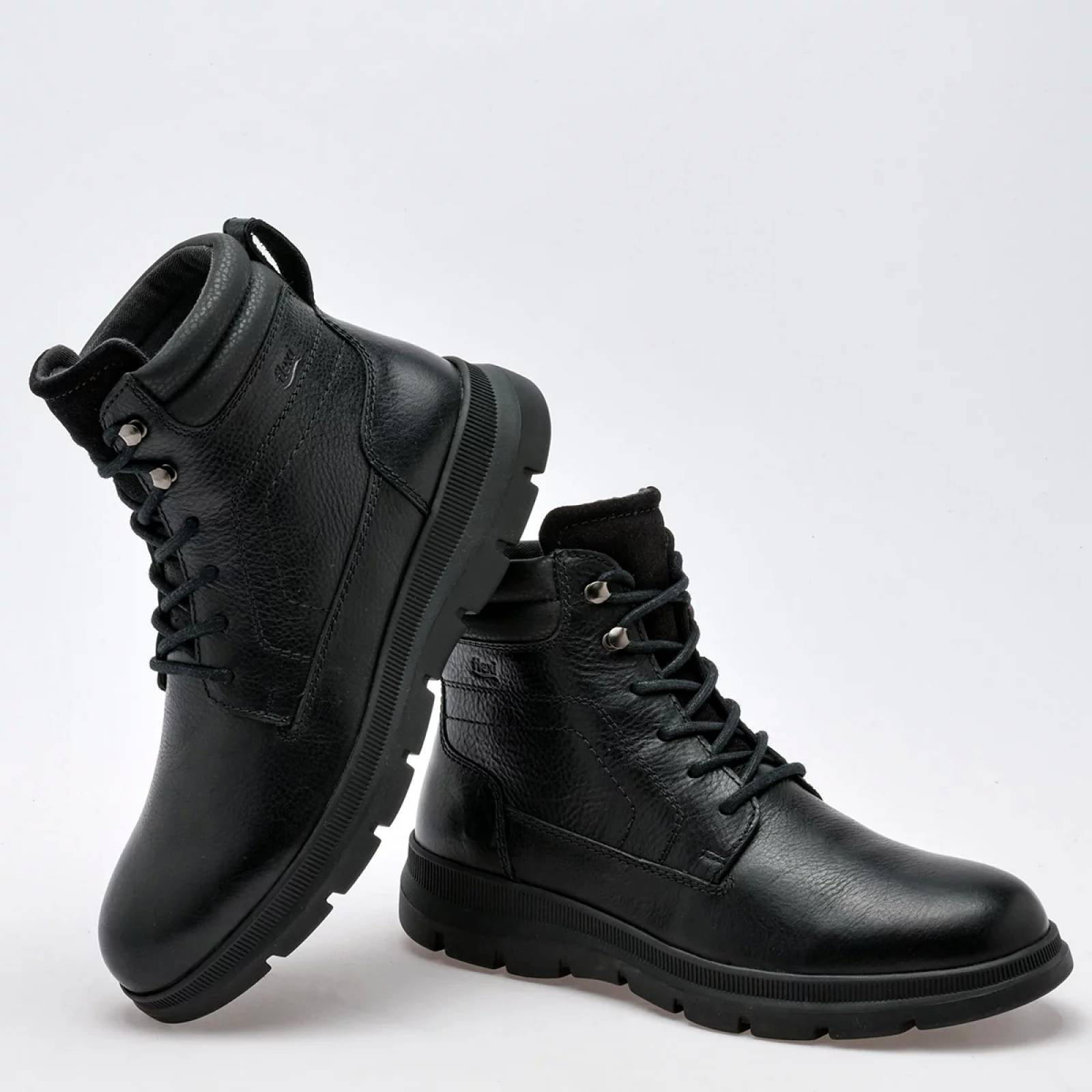 Botas negras flexi online hombre