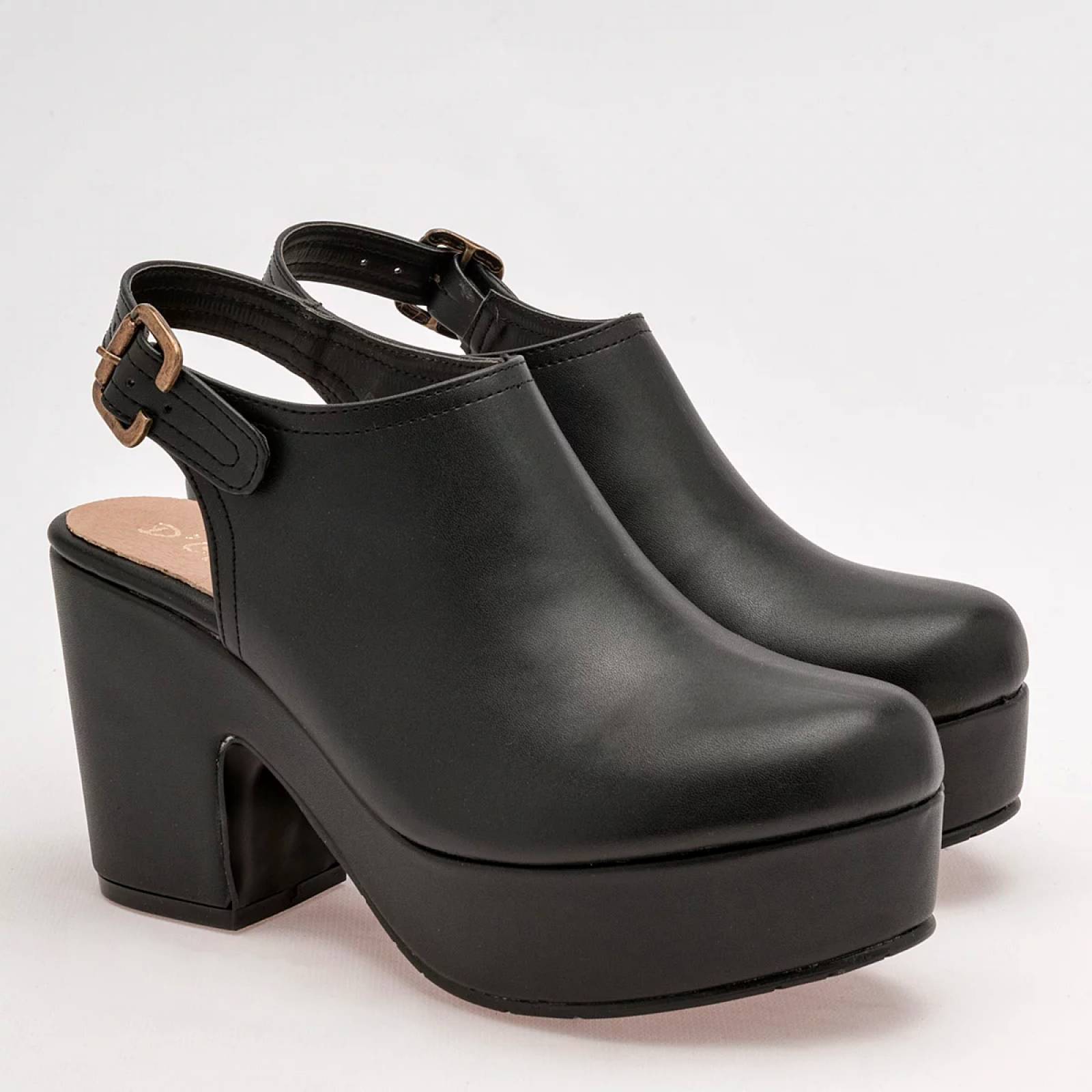 ZAPATO SUECO CON HEBILLA de Dcristian Para Mujer Negro 3064 T7