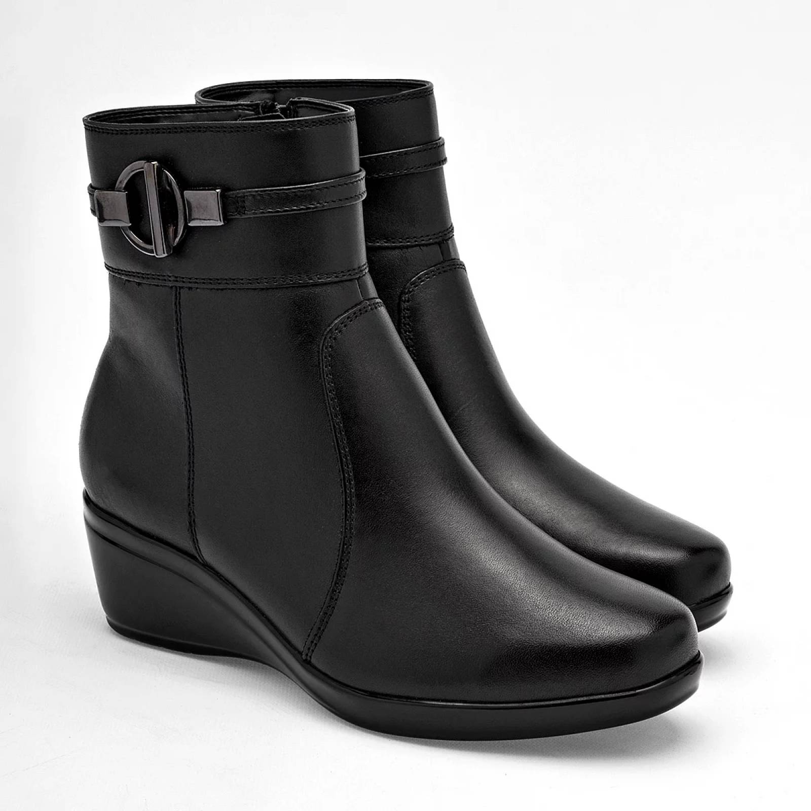 BOTA CON CIERRE Y  PLATAFORMA de Flexi Para Mujer Negro 45232 T7