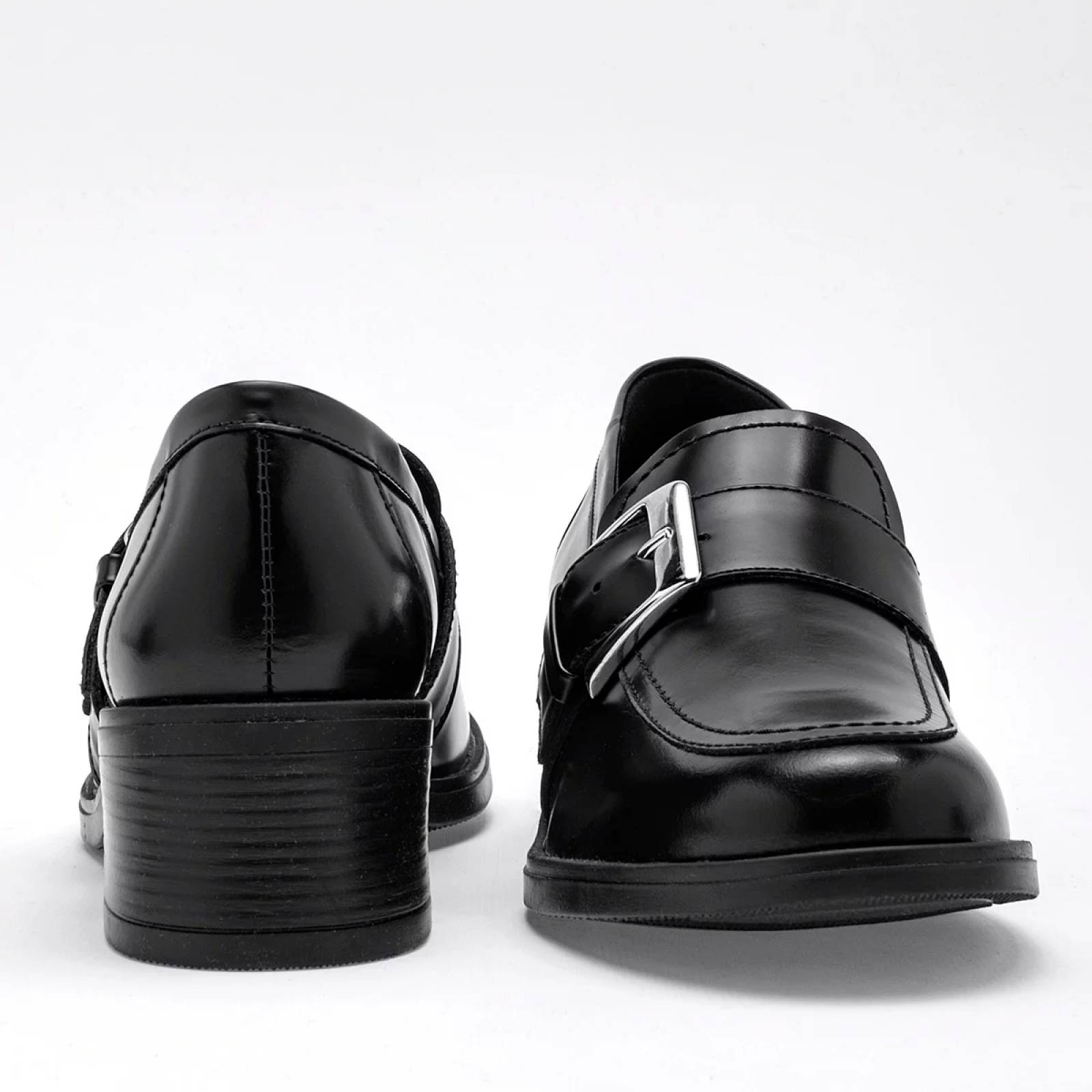 TACON CERRADO CON HEBILLA de Flexi Para Mujer Negro 119507 T7