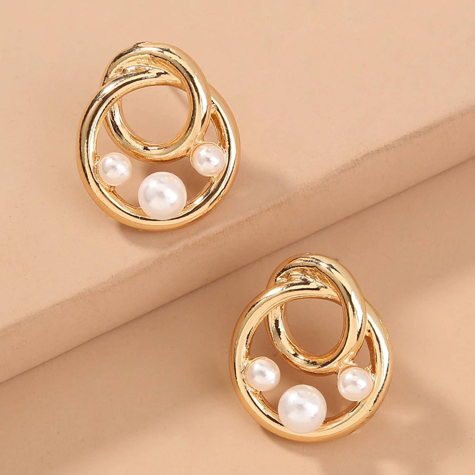 Aretes 3 Perlas Chapa de Oro 18K para Mujer