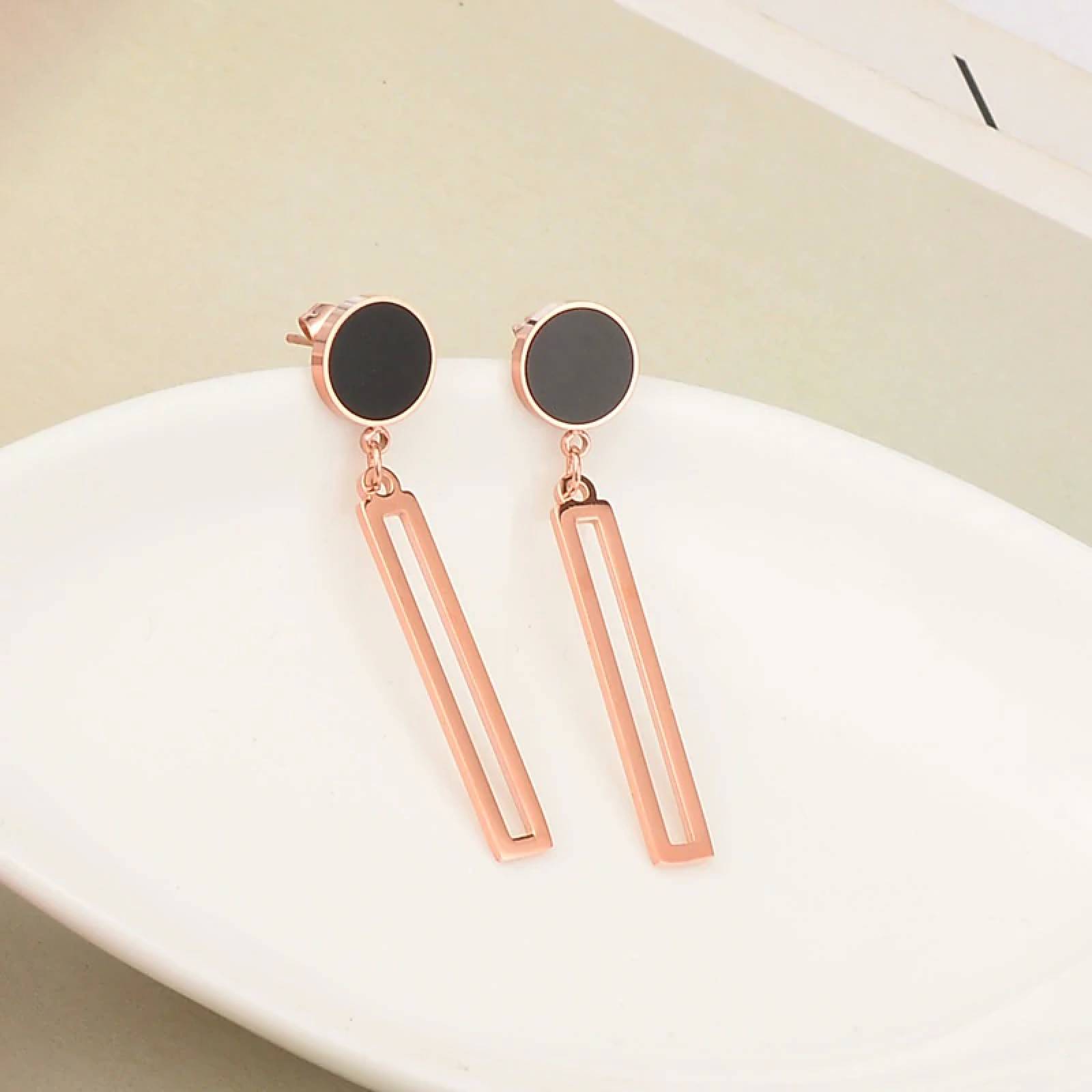 Aretes Circulo Negro Rose Gold para Mujer