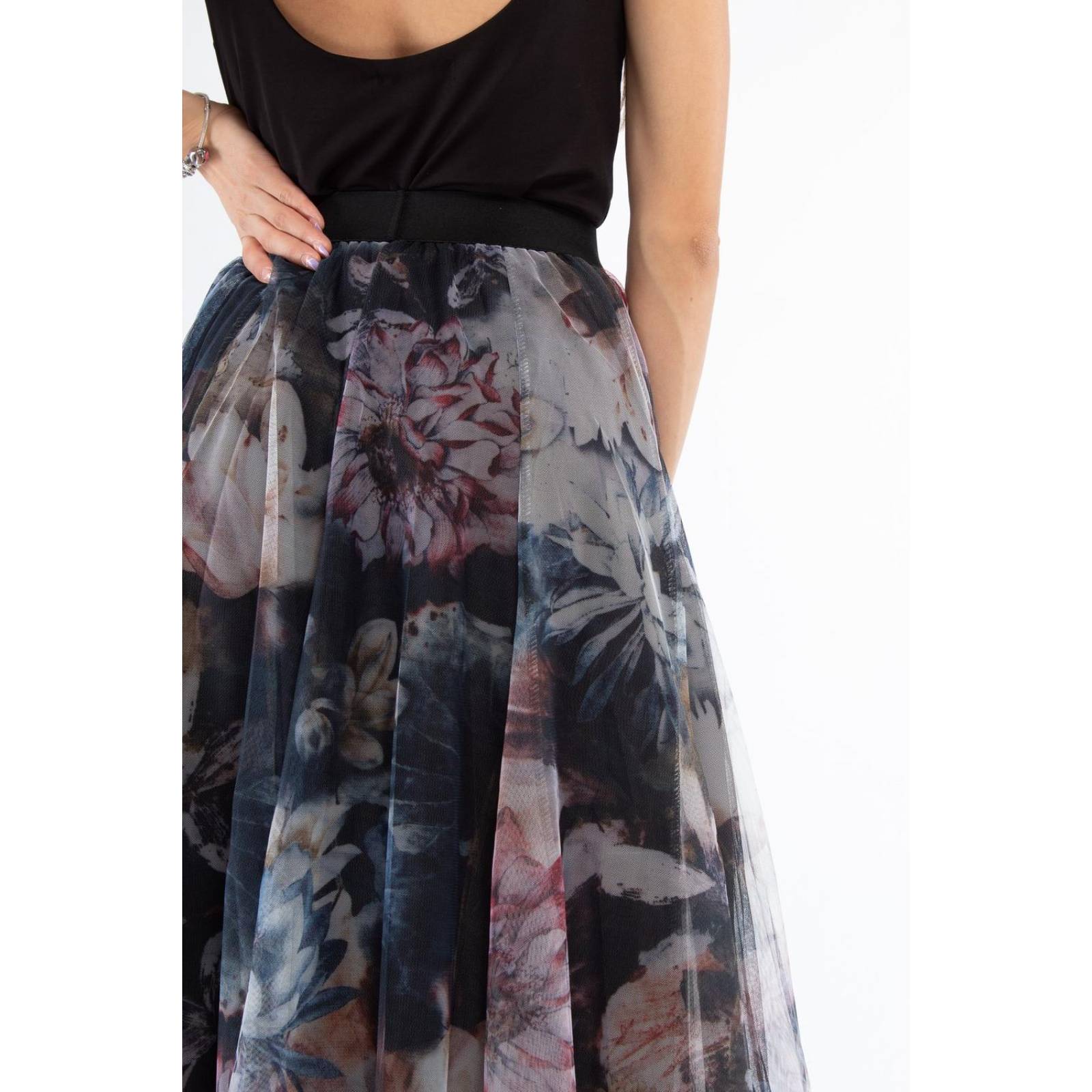 Falda tul negra con flores AMAD para dama 