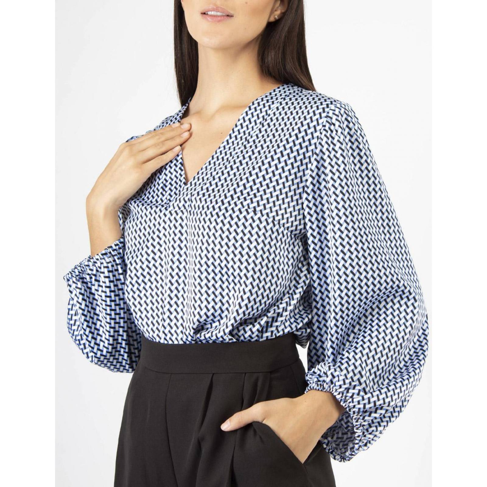 Blusa cuello V manga bomba retro AMAD para dama 