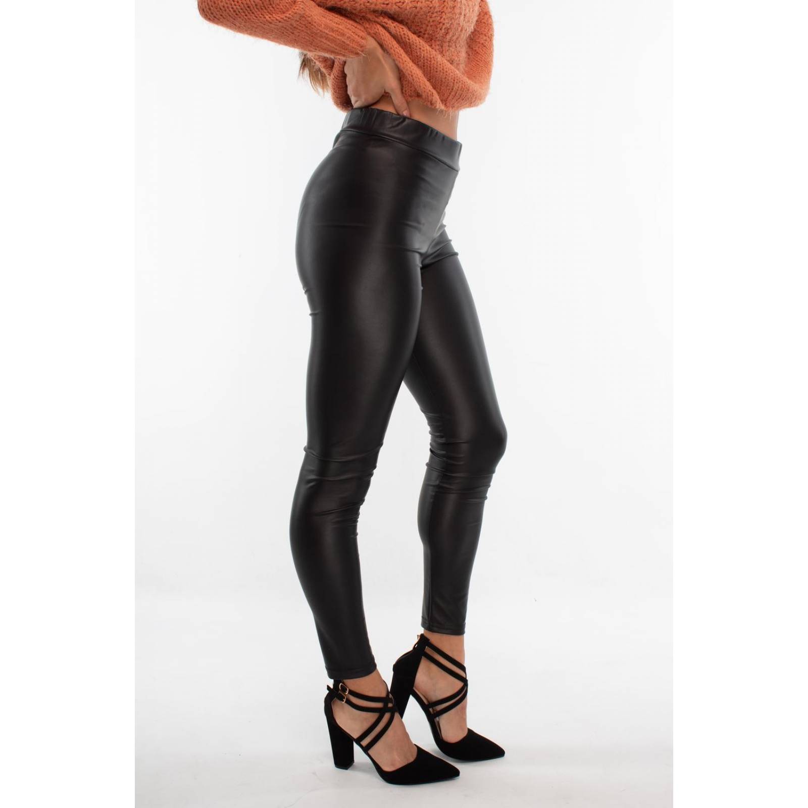 Leggins vinipiel negro AMAD para dama 
