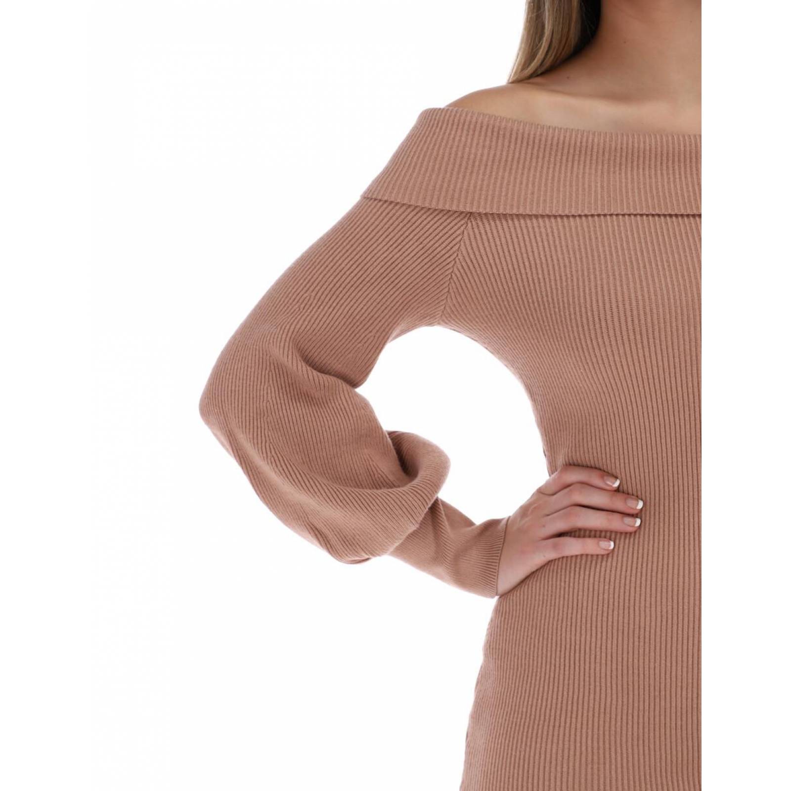 Vestido tejido hombros descubiertos 