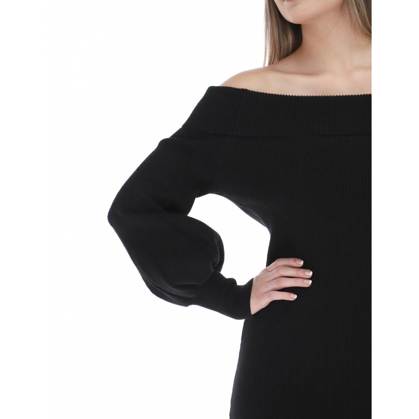 Vestido tejido hombros descubiertos 