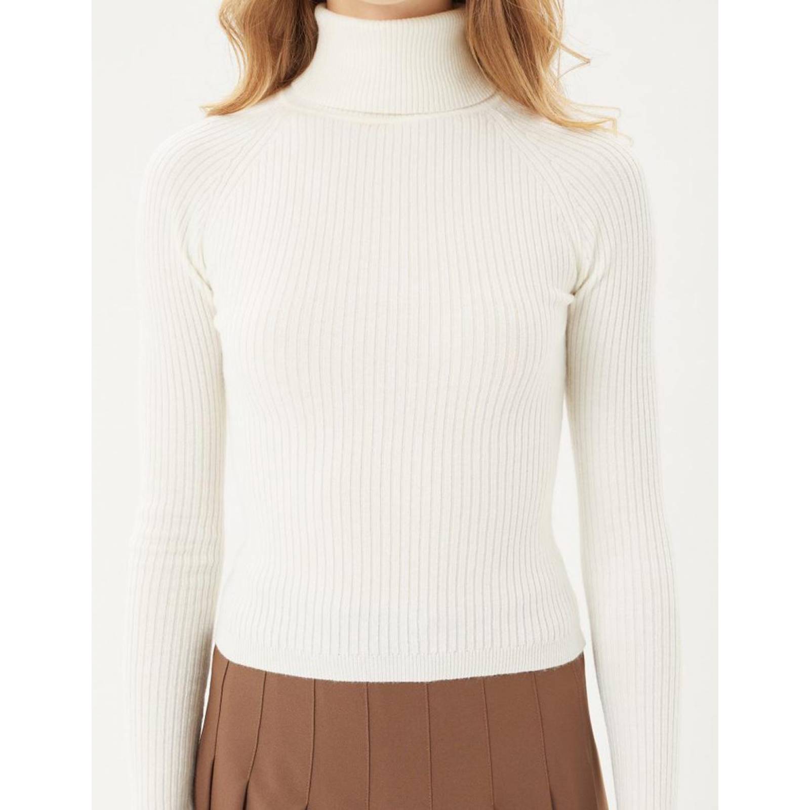 Blusa tejida cuello alto AMAD para dama 